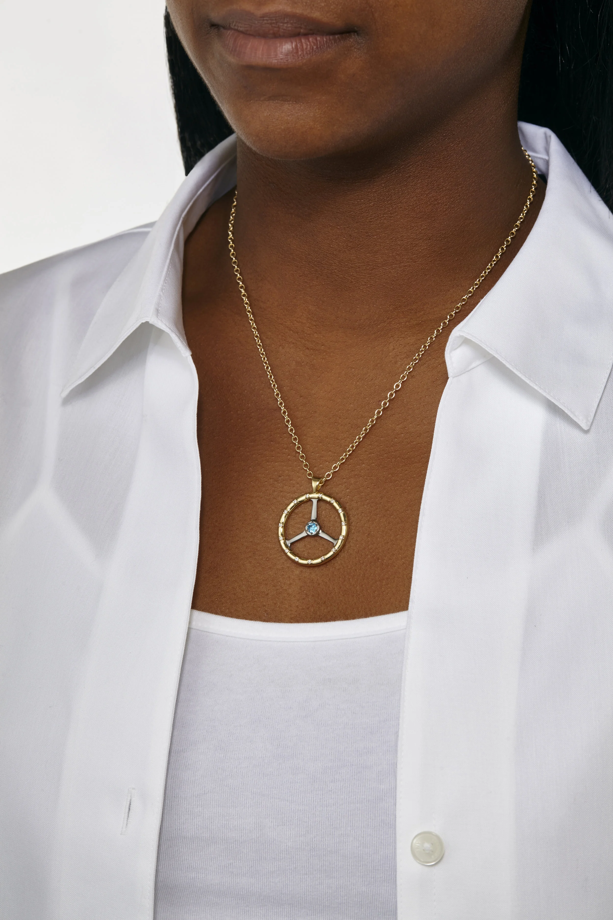 Necklace_AM9106_R.jpg