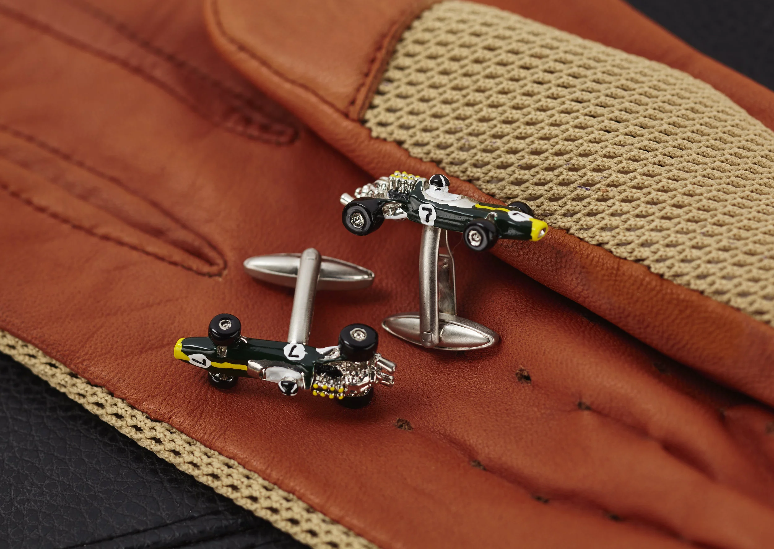CuffLinksLotus20267_2r.jpg
