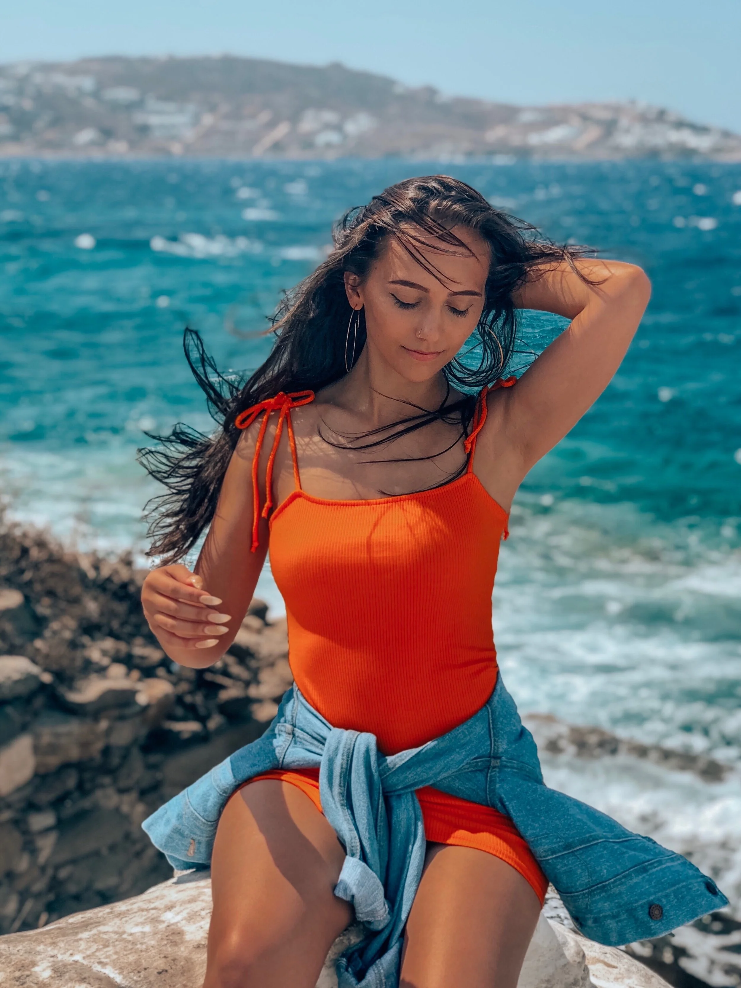 How to be Confident in Front of the Camera