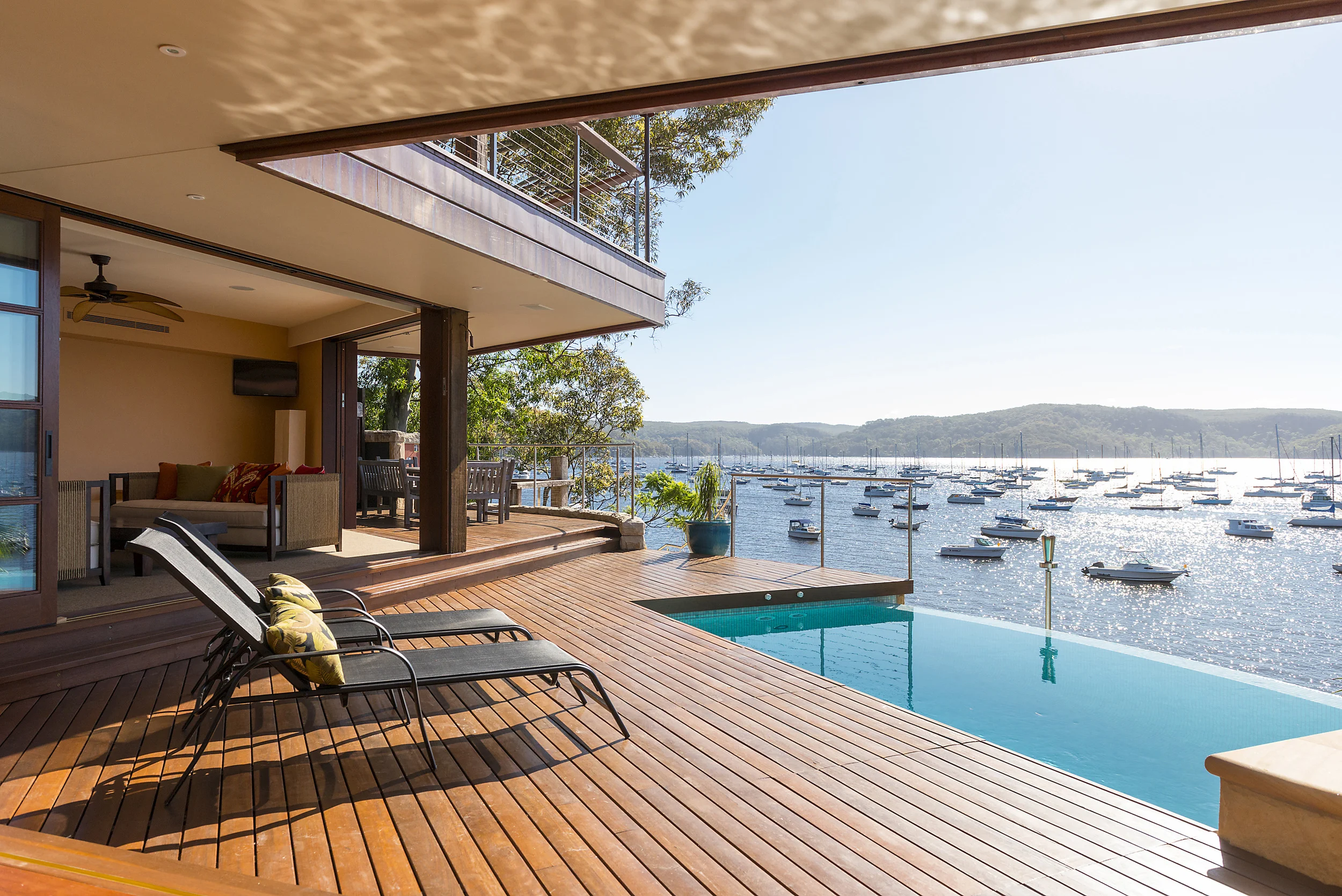 Terrace Pittwater lookup.jpg