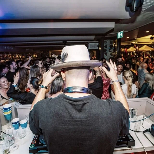 Calling all weekenders 🚨 Let's have it harbour side side @bungalow8sydney & @theloftsydney Friday & Saturday night! Catch us playing all your party favourites till the early hours! 🙌🏻 #listenupgroup⁠
__________________________⁠
⁠
#bungalow8sydney #sydney #darlingharbour #barangaroo #sydneylife #sydneyevents #theloft #sydneyparty #sydneyevents #sydneydjs