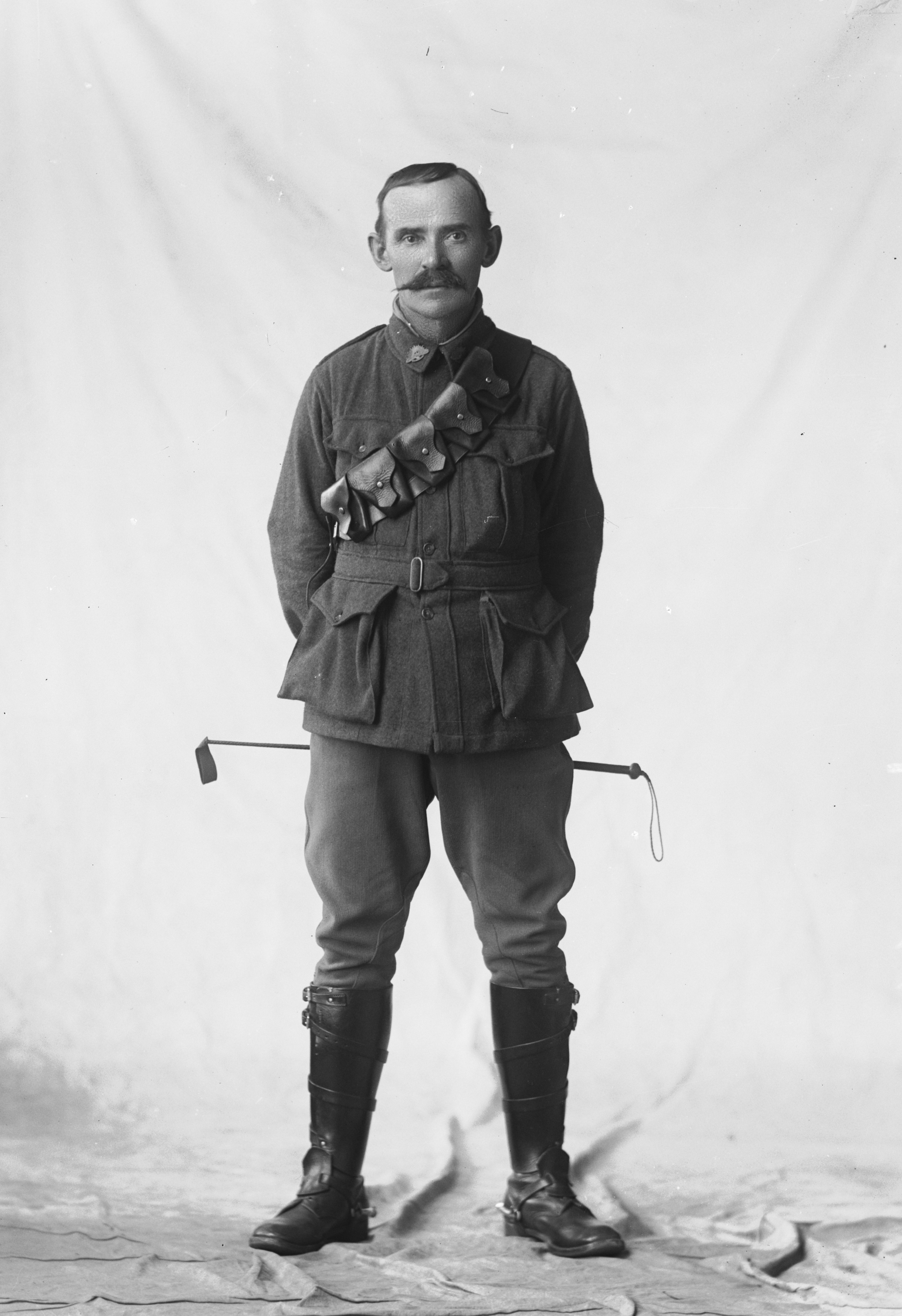 Photographed at the Dease Studio, 117 Barrack Street Perth WA Image courtesy of the State Library of Western Australia: 108001PD