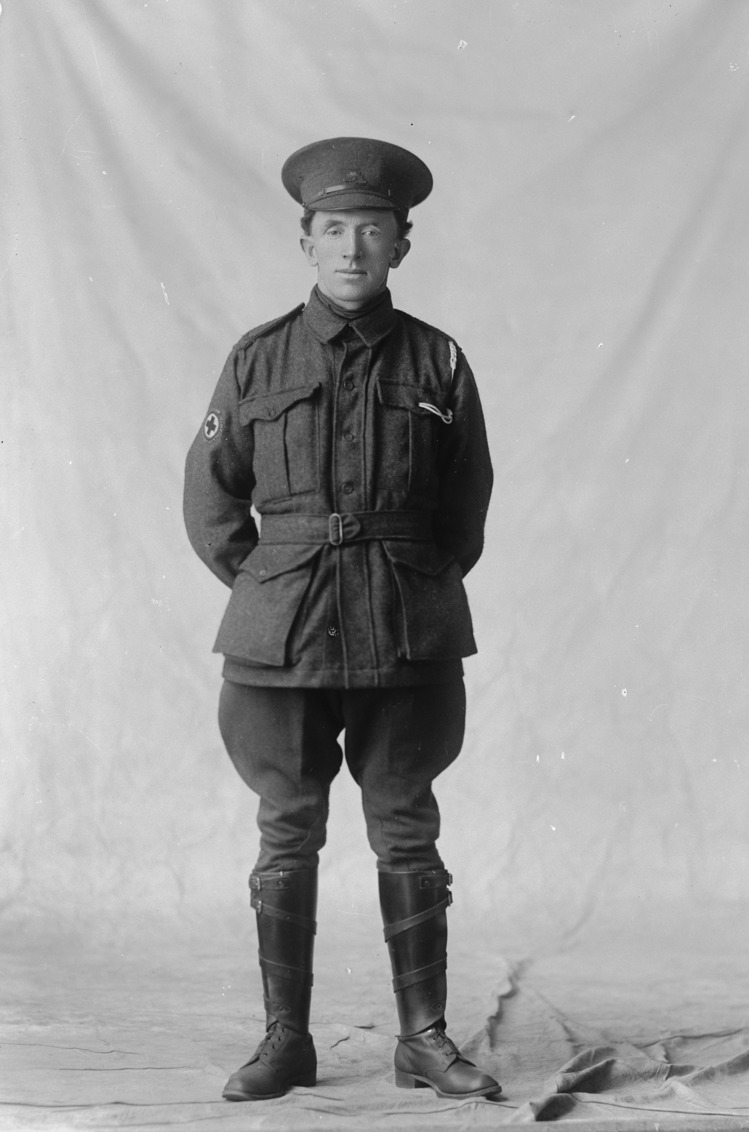 P hotographed at the Dease Studio, 117 Barrack Street Perth WA Image courtesy of the State Library of Western Australia: 108163PD
