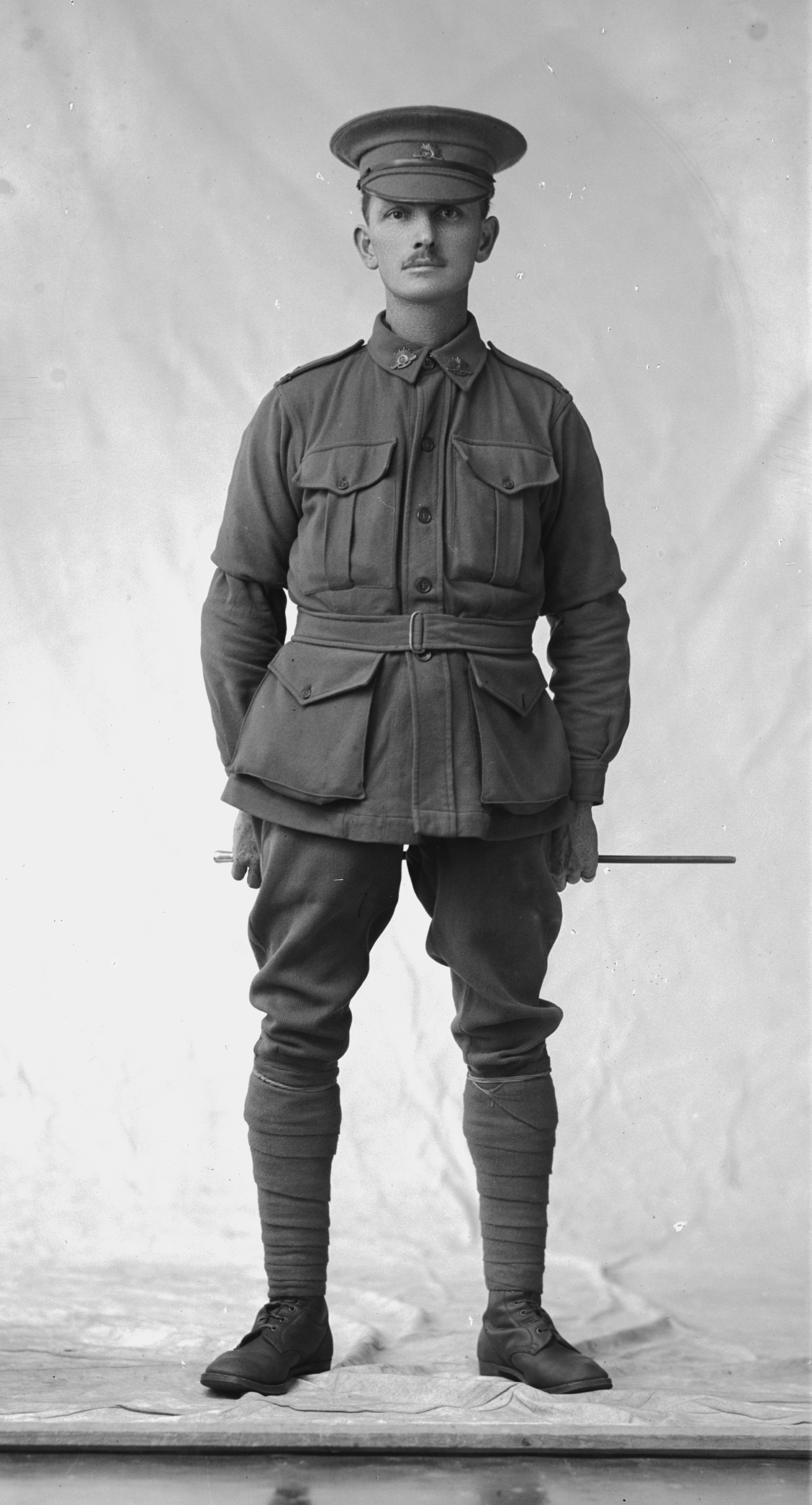 Photographed at the Dease Studio, 117 Barrack Street Perth WA Image courtesy of the State Library of Western Australia: 108313PD