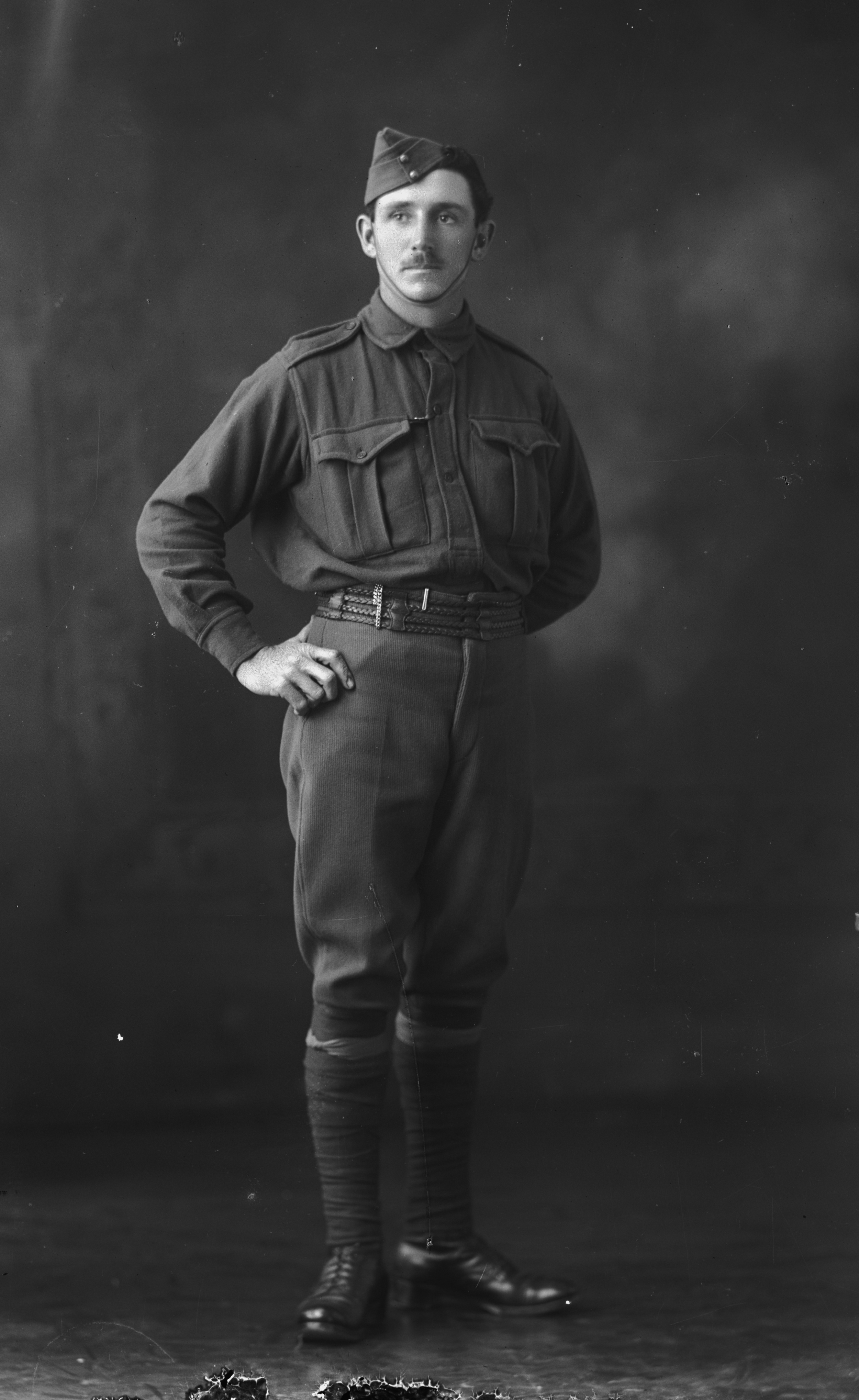 Photographed at the Dease Studio, 117 Barrack Street Perth WA Image courtesy of the State Library of Western Australia: 108729PD