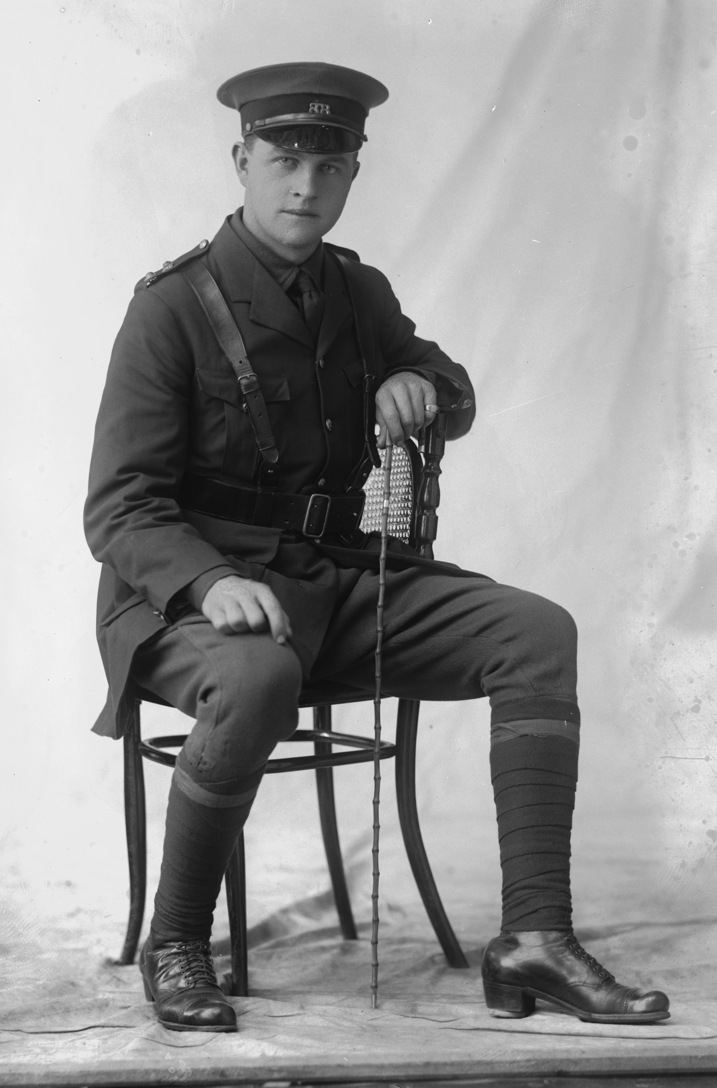 Photographed at the Dease Studio, 117 Barrack Street Perth WA Image courtesy of the State Library of Western Australia: 108083PD