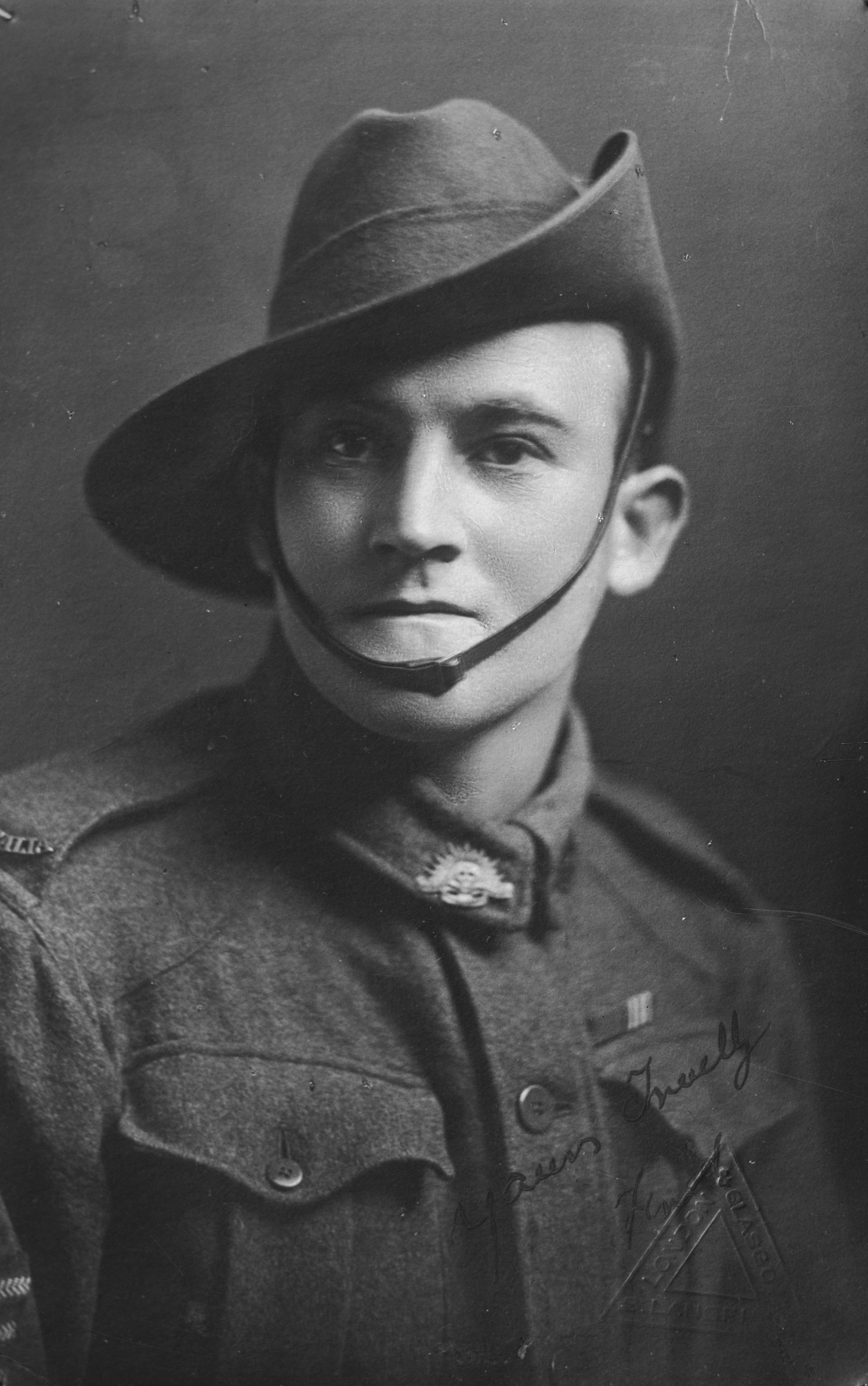 Photographed at the Dease Studio, 117 Barrack Street Perth WA Image courtesy of the State Library of Western Australia: 108048PD