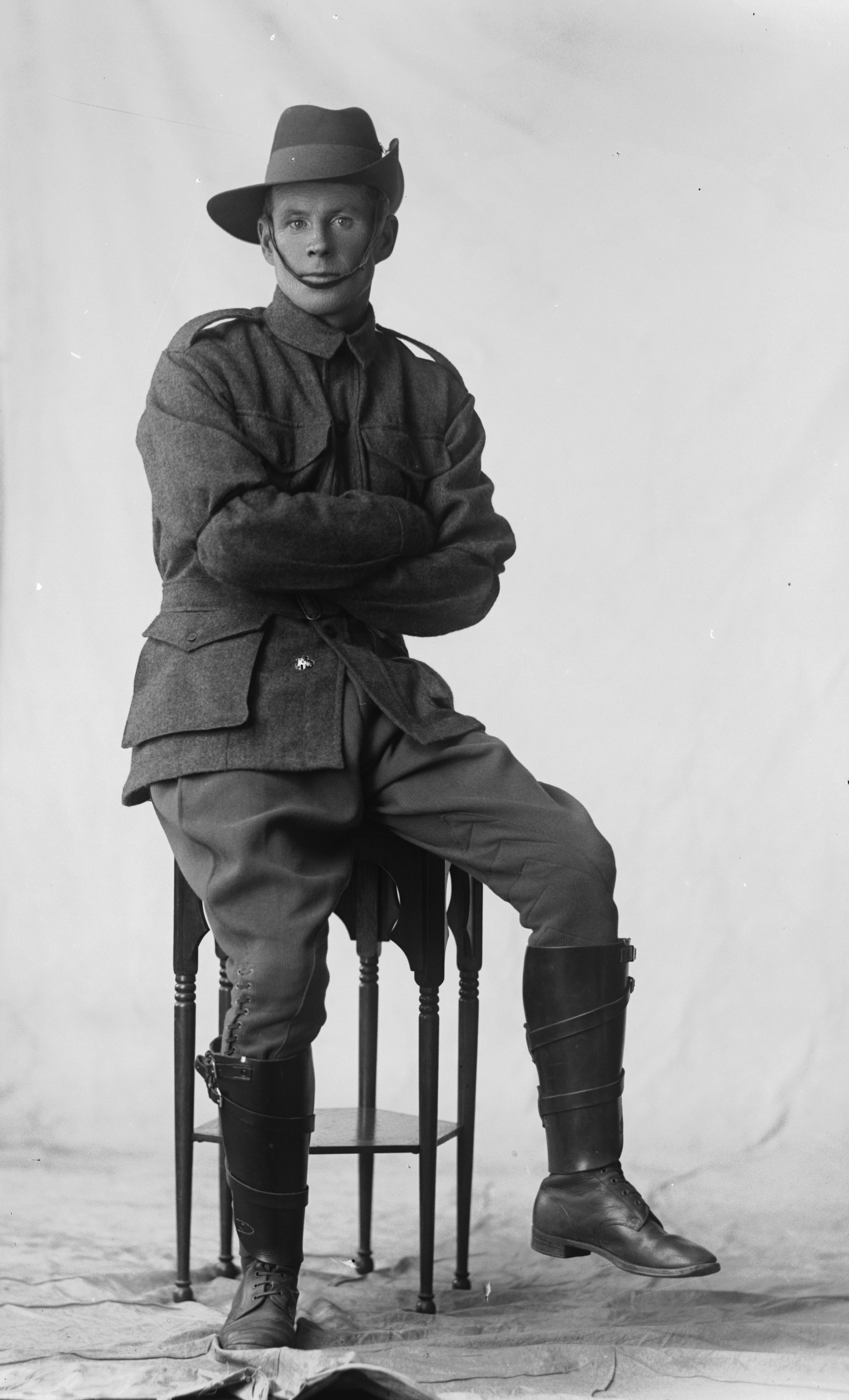 Photographed at the Dease Studio, 117 Barrack Street Perth WA Image courtesy of the State Library of Western Australia: 108324PD