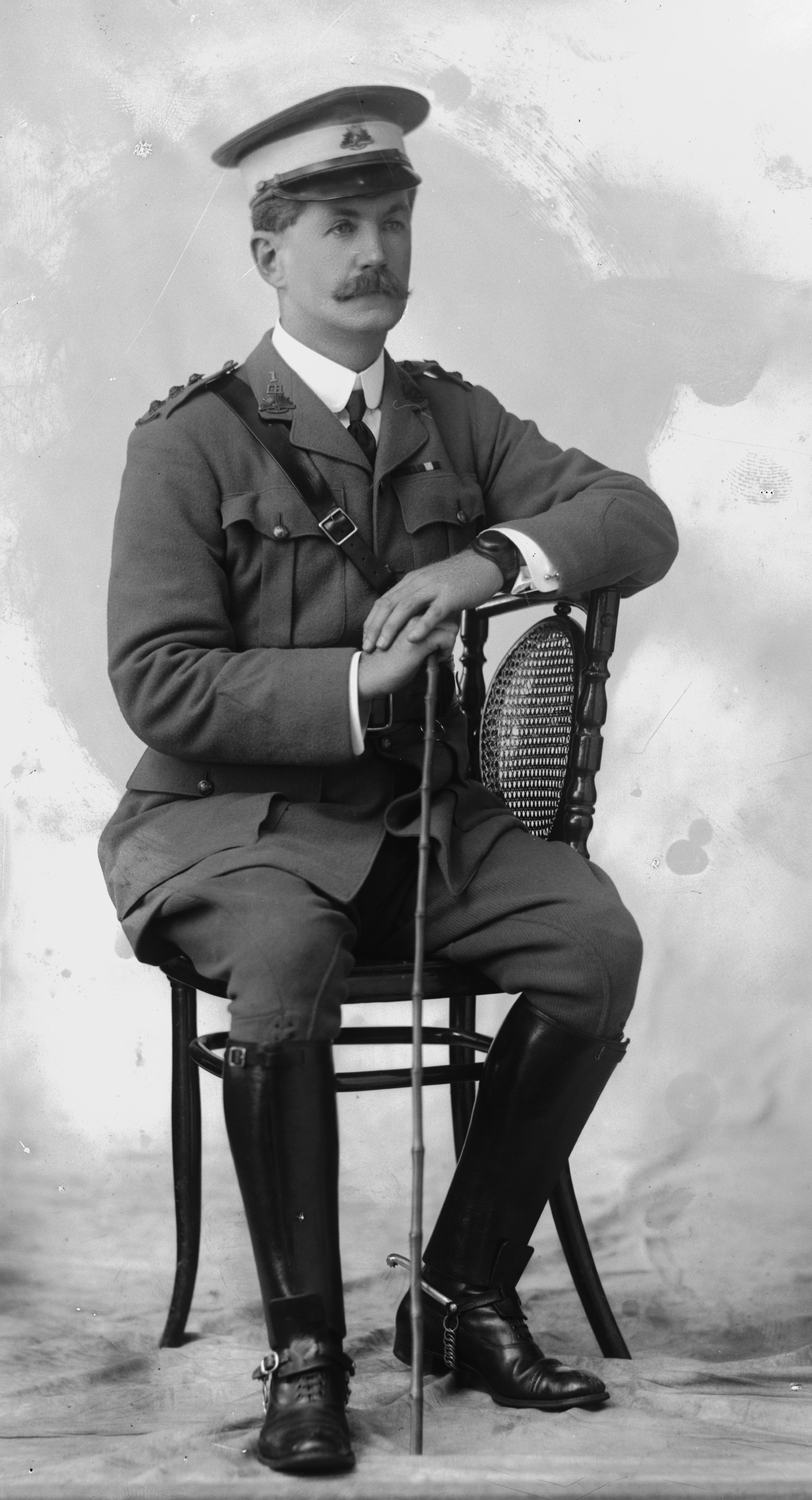 Photographed at the Dease Studio, 117 Barrack Street Perth WA Image courtesy of the State Library of Western Australia: 108505PD