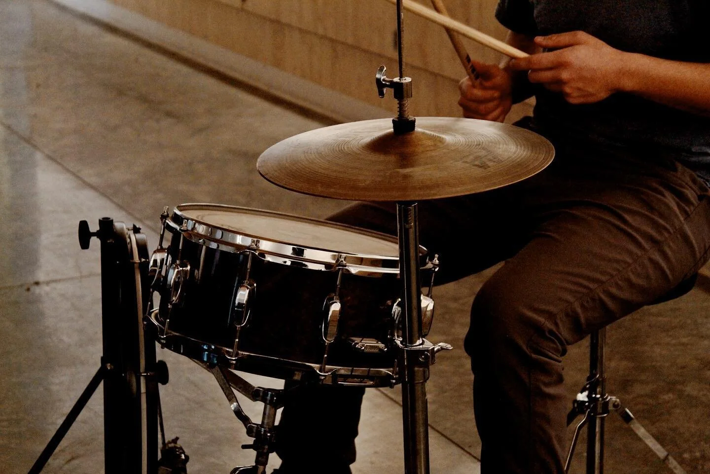 Chris x Crew creative collab @ college during Covid #nomucrew #togetherapart 📷: @isaiah_villar