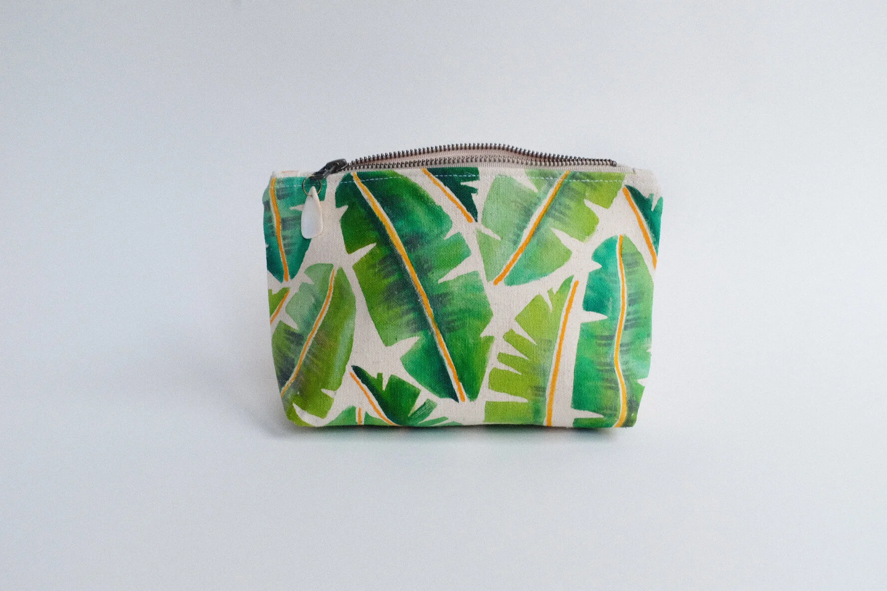 #017 banana leaf/ stripe pouch