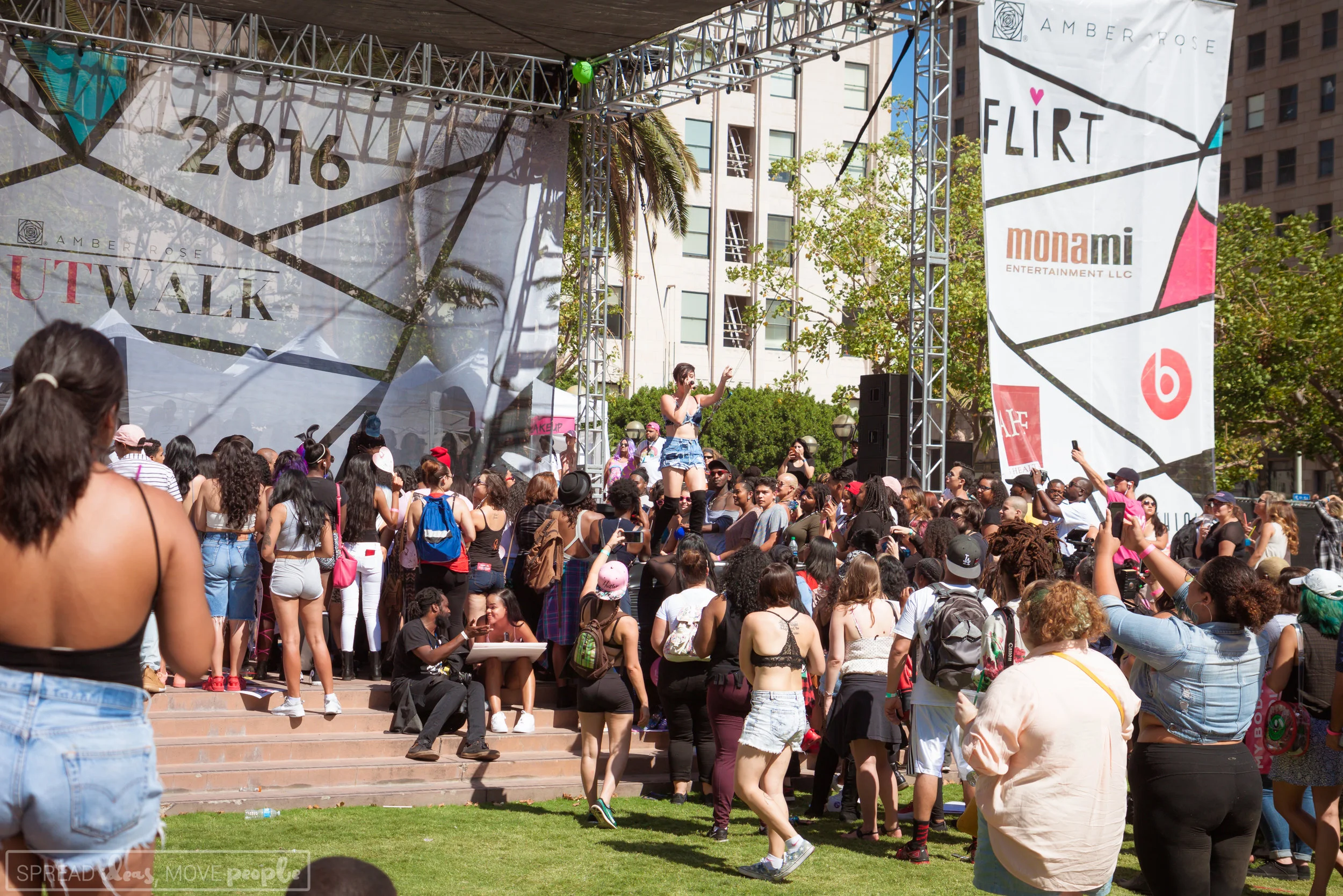 2016_10_SlutWalk-131.jpg