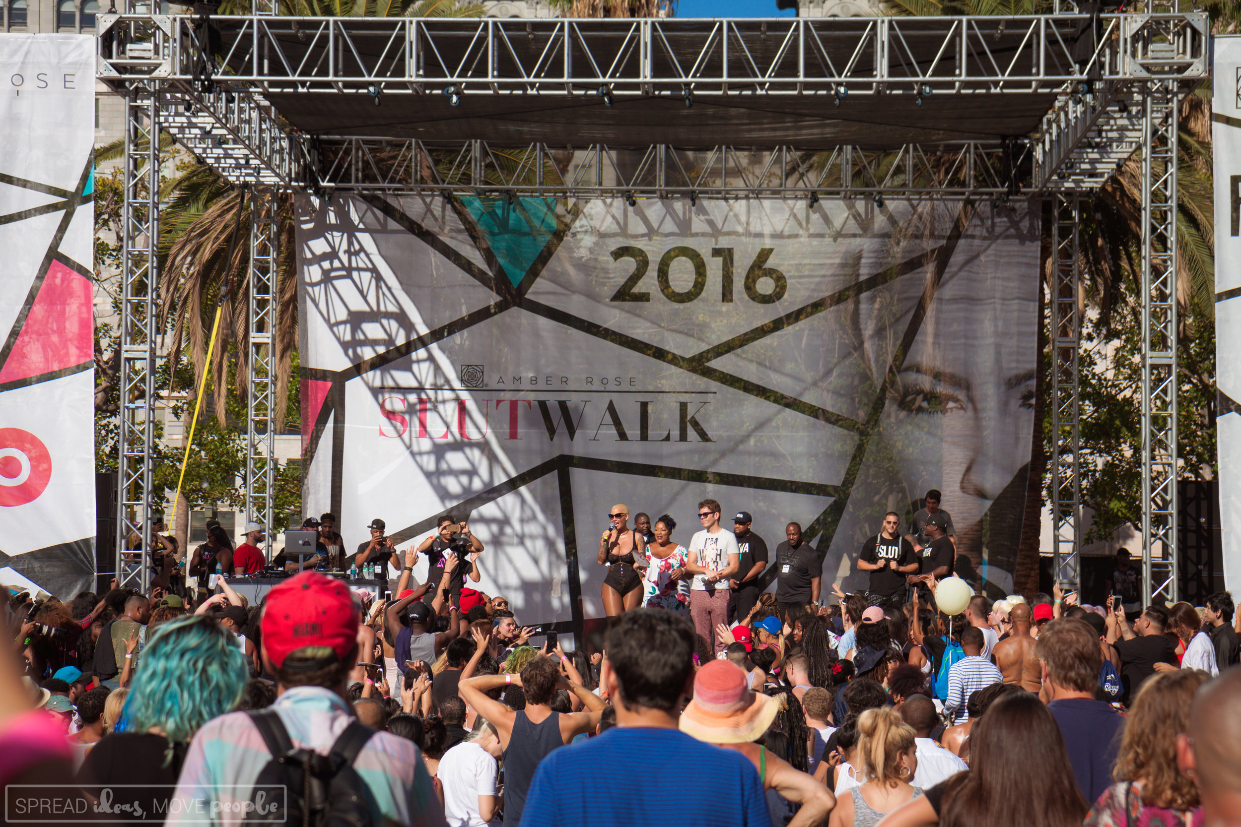 2016_10_SlutWalk-158.jpg