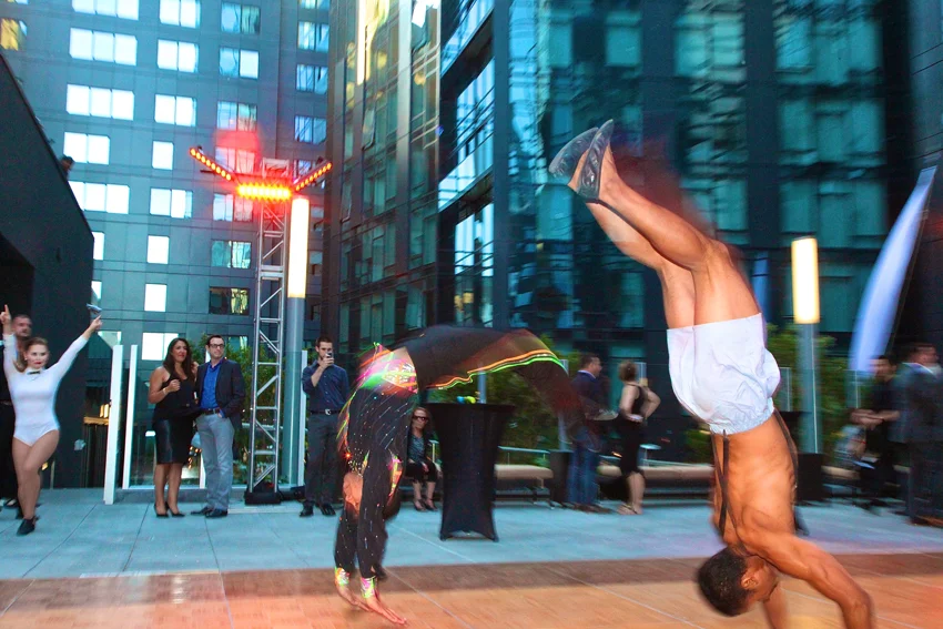 Acrobat4.jpg