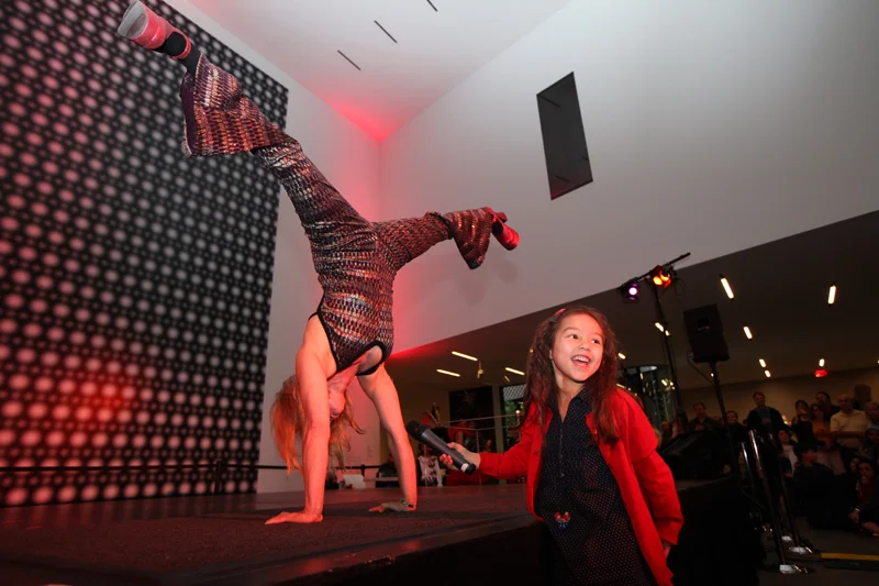 Acrobatic-MC-introduces-Velocity-to-the-stage.jpg