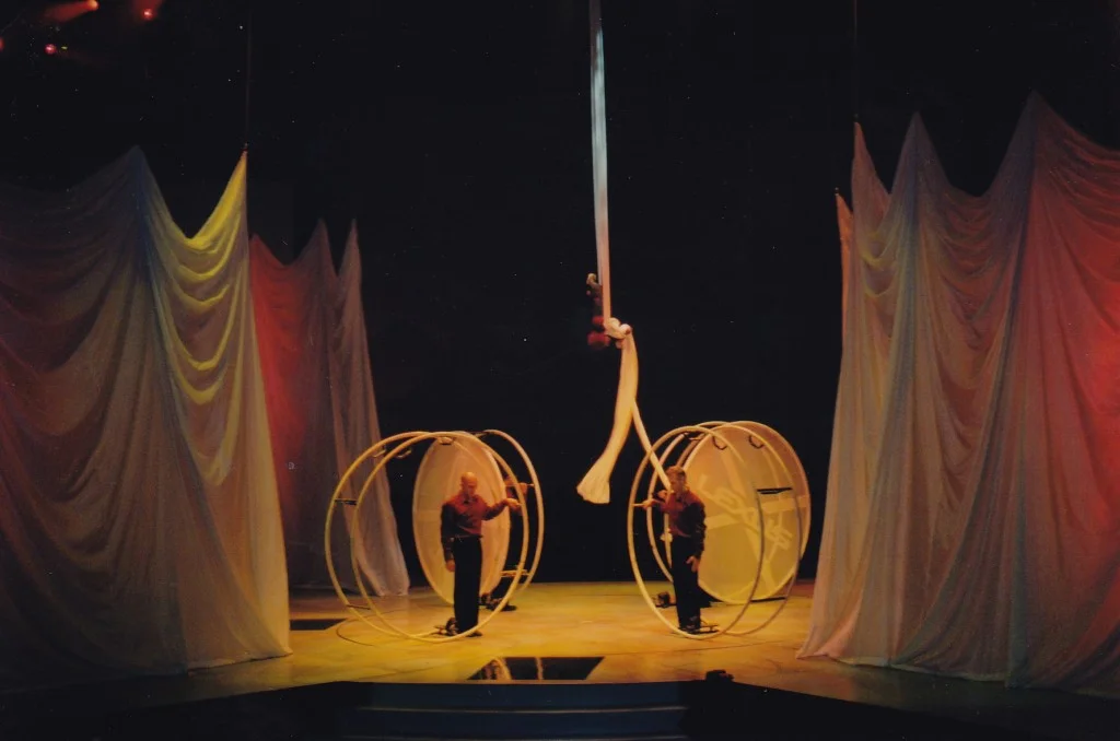 Acrobats-for-LEXUS--1024x678.jpg