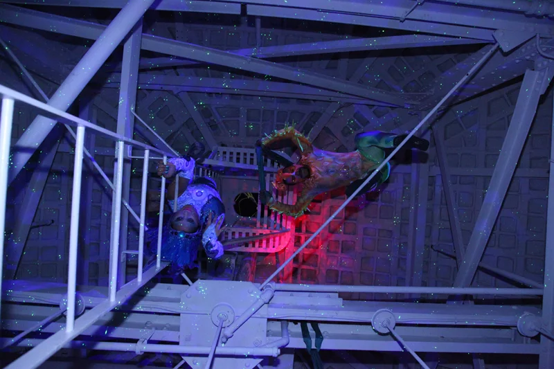 Acrobats-suspended-from-the-rafters-.jpg