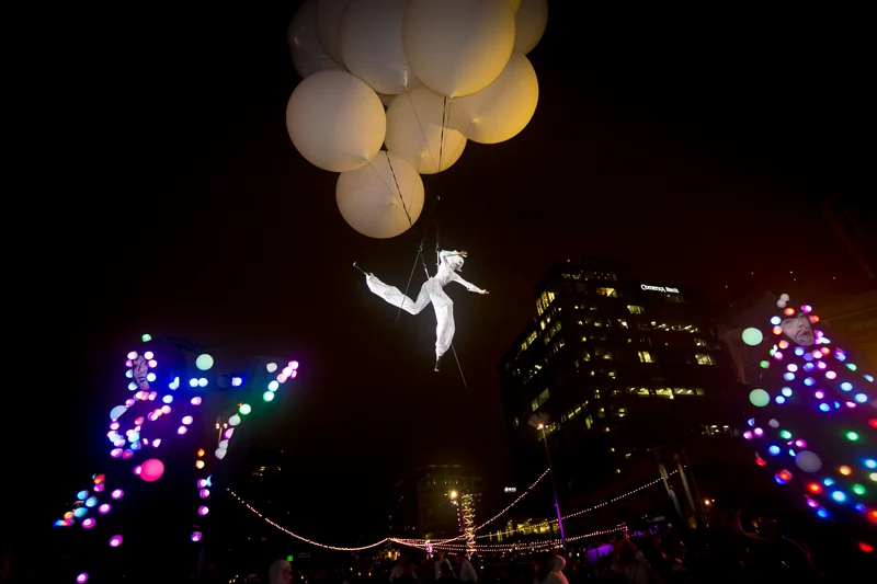 Aerial-Balloon-Up-in-the-air-6.jpg