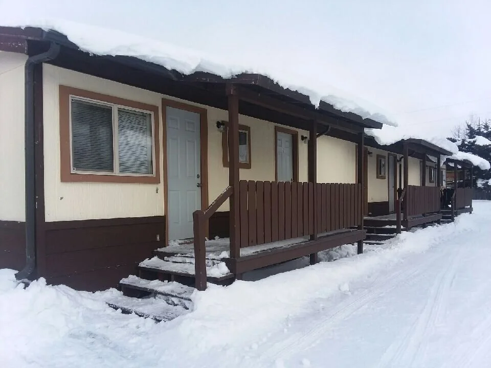 Outside Trailer Single Unit.jpeg