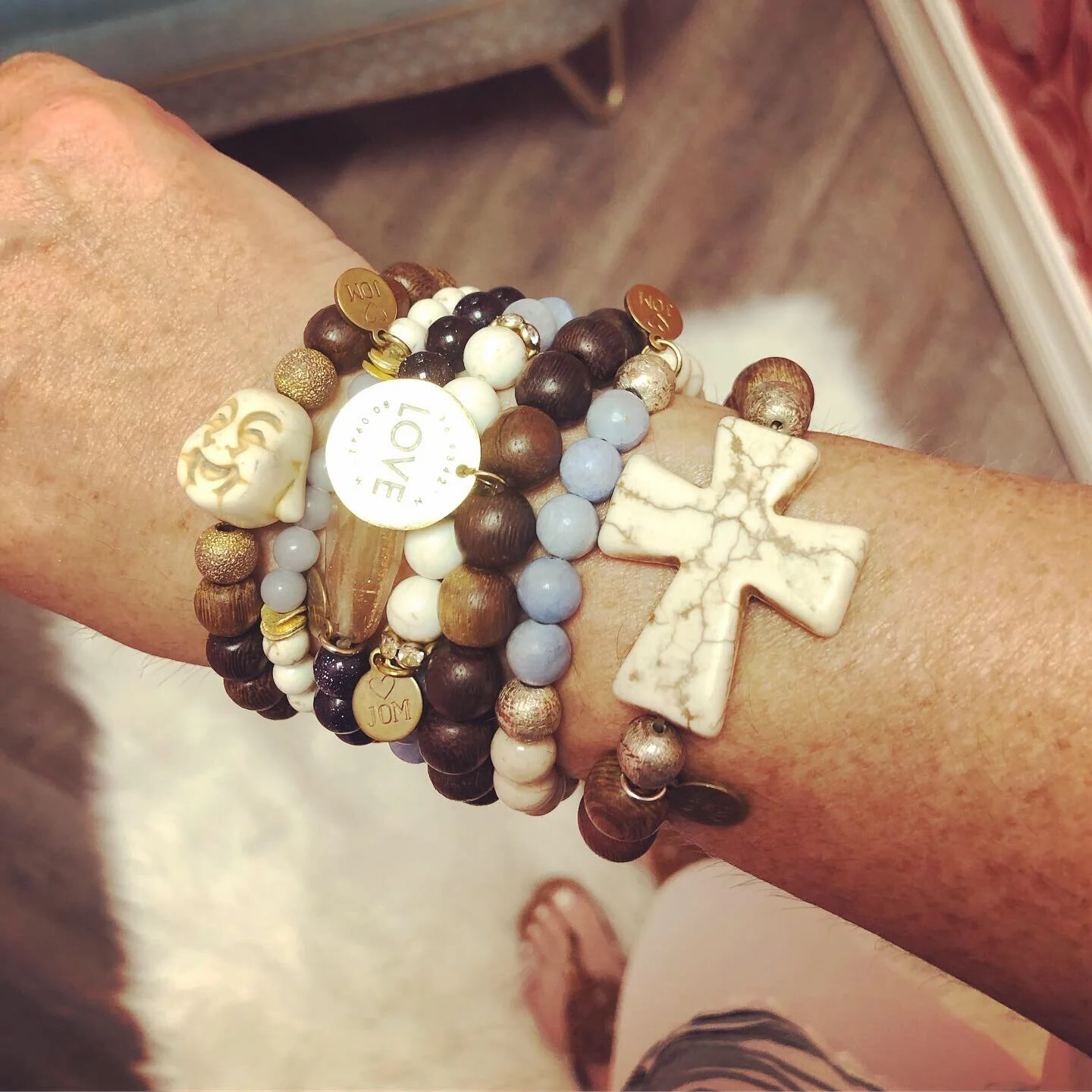 DAEB5DAD-2FC2-4A0B-8AEE-EDD77E033A31