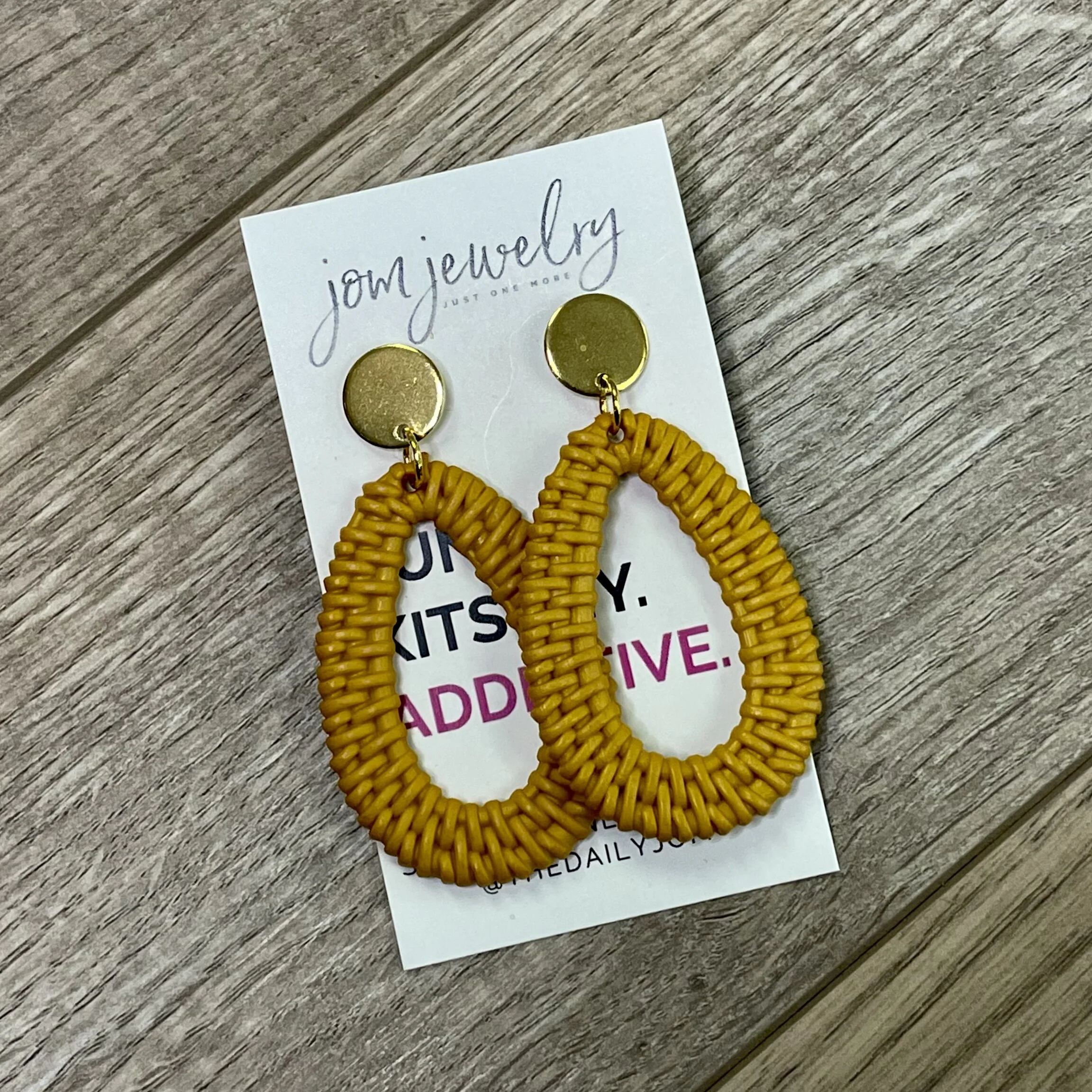 1F004496-B368-499B-AB5C-19E5858A73B9