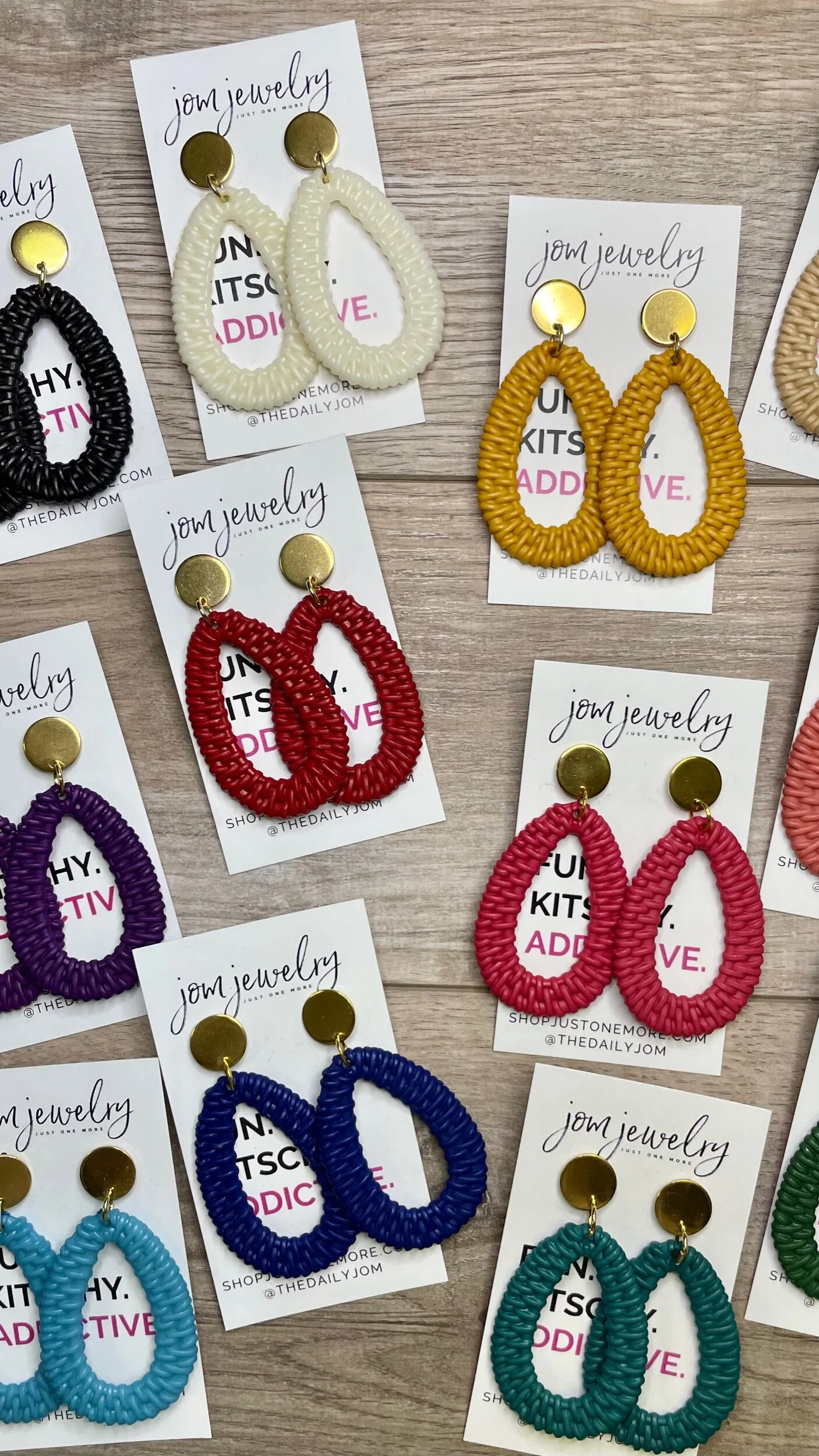 48B3DCD6-71F6-4BD7-A25F-ABBCE9F6AAEC