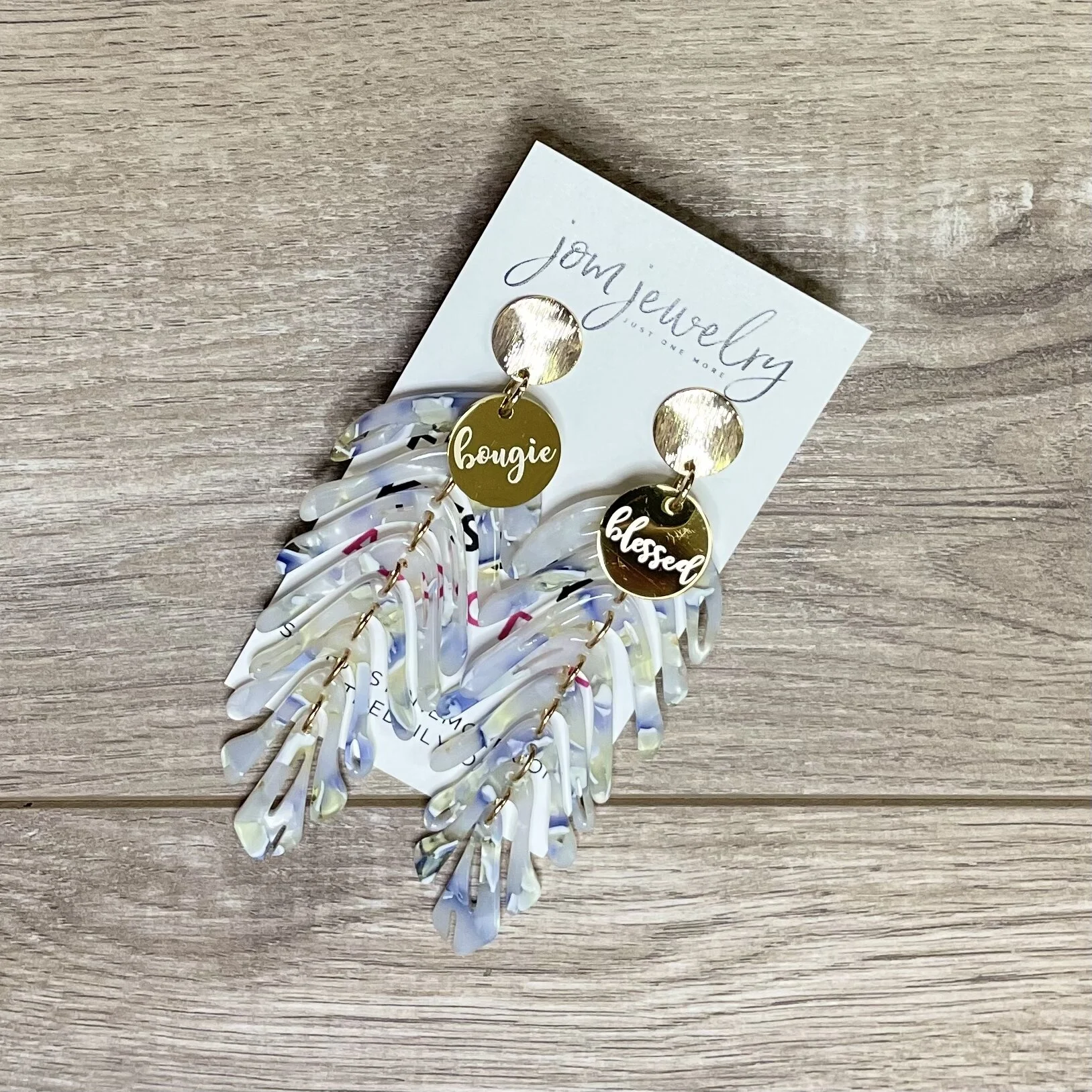 6E55775B-1E46-4DBB-AFE9-205F60A1E832