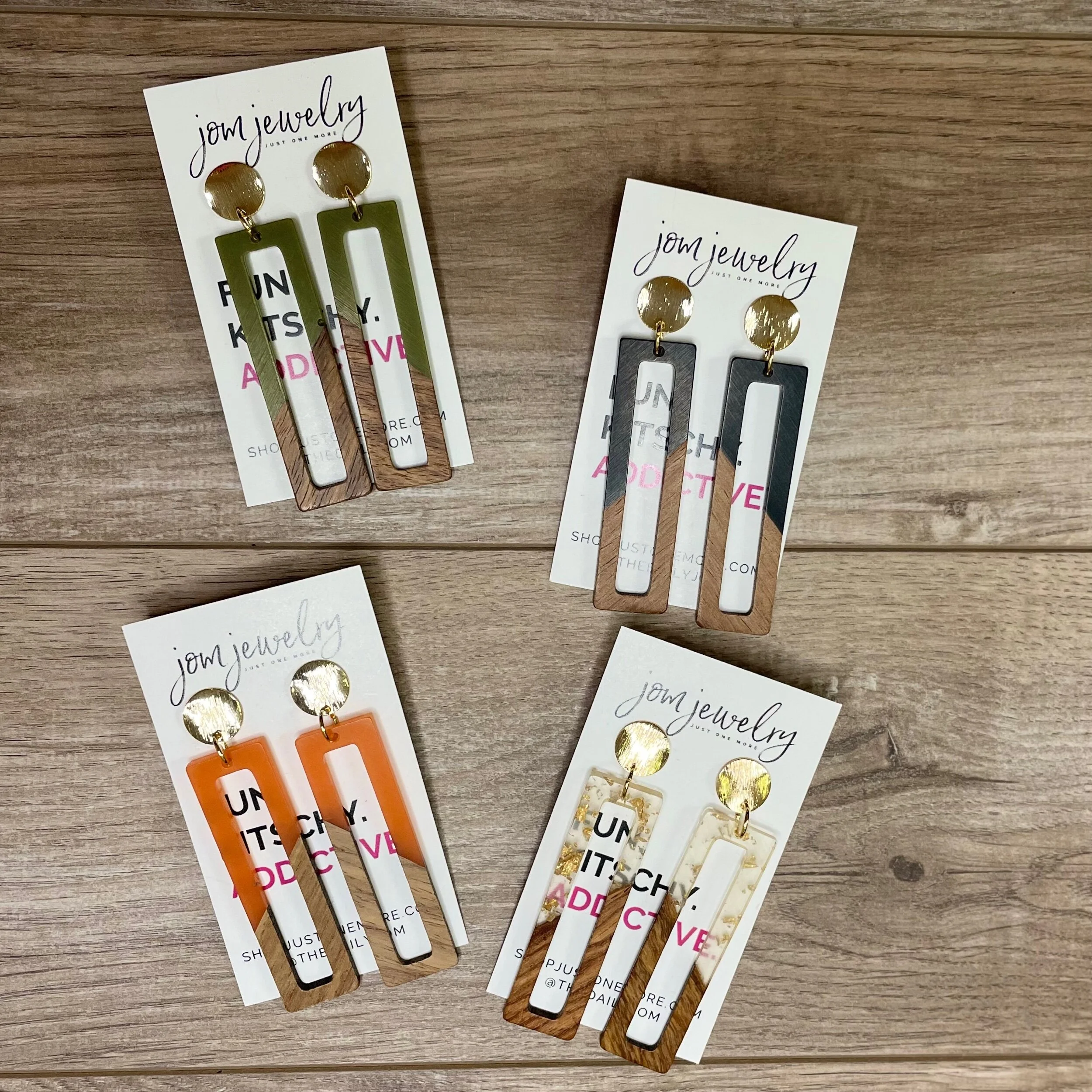 8BB8DDE0-31EB-493C-97C2-DC02DF9B8DDF