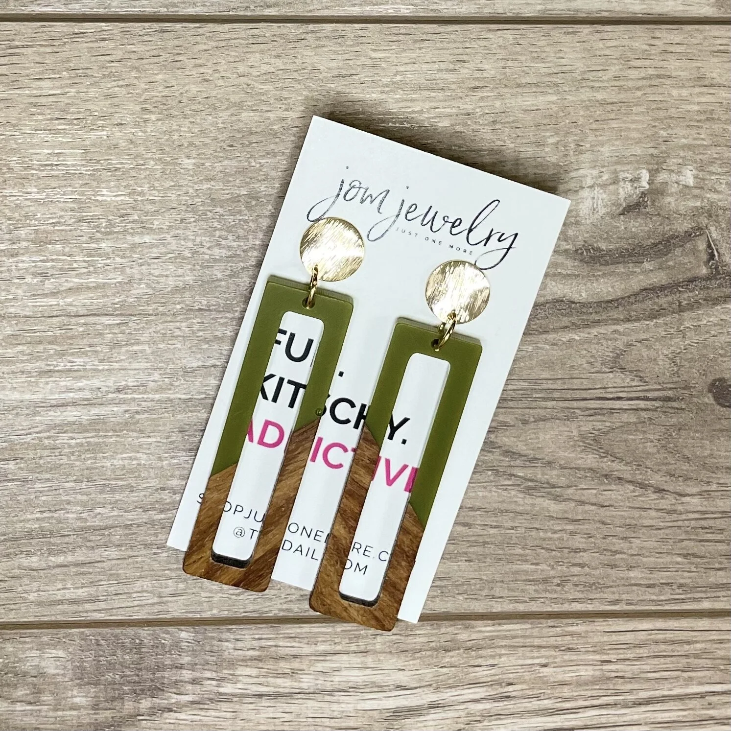 3D3F5C4C-43E2-4643-9301-0EE3A059C7F4