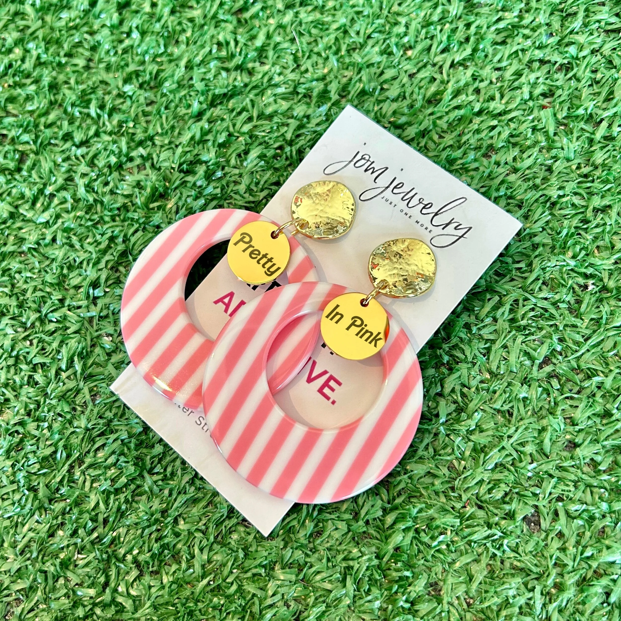 D4027FF4-2073-47AE-8A81-3C136B557C4E