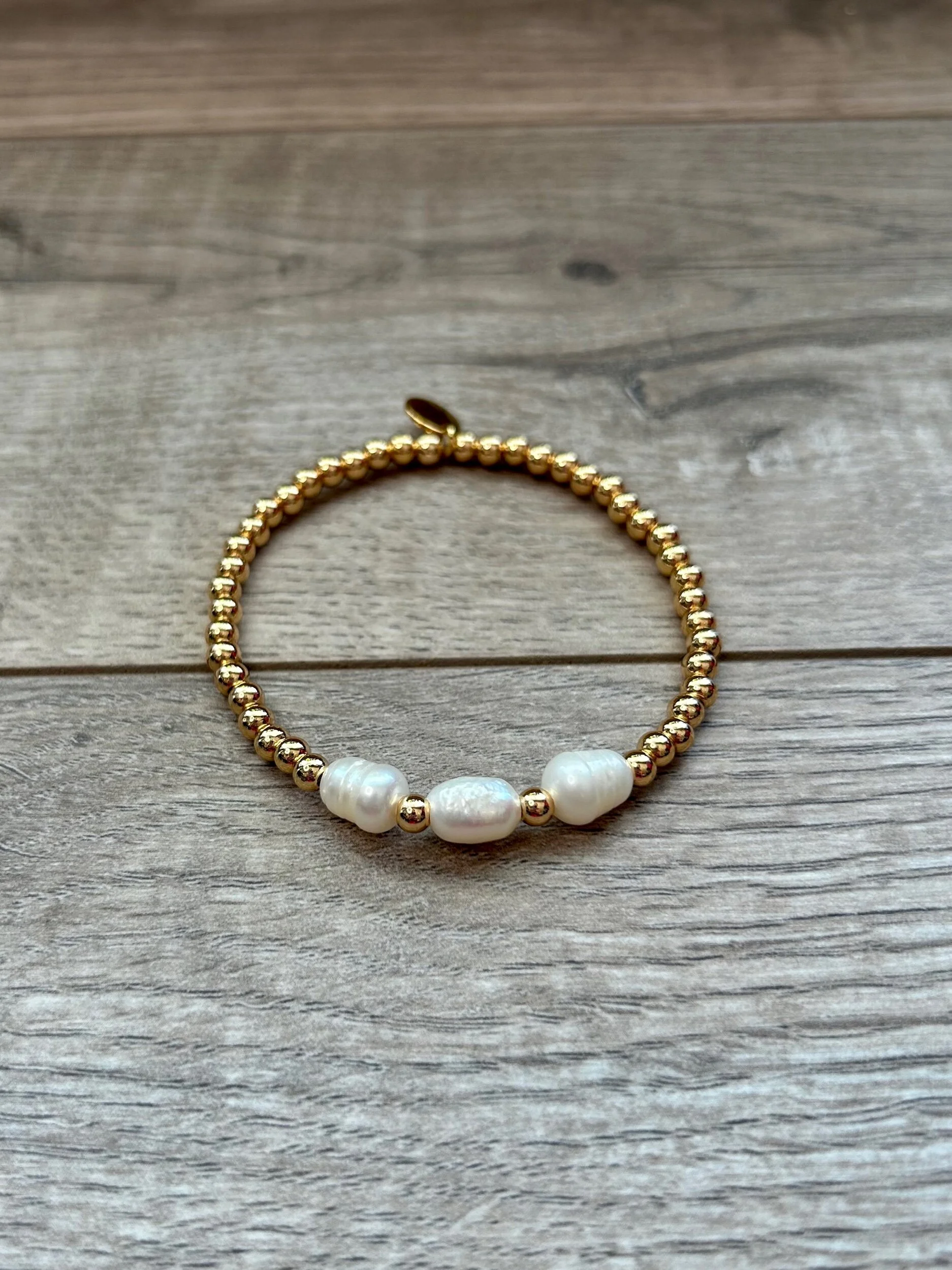 94A74273-FF67-47F8-84E5-A8301B22B294