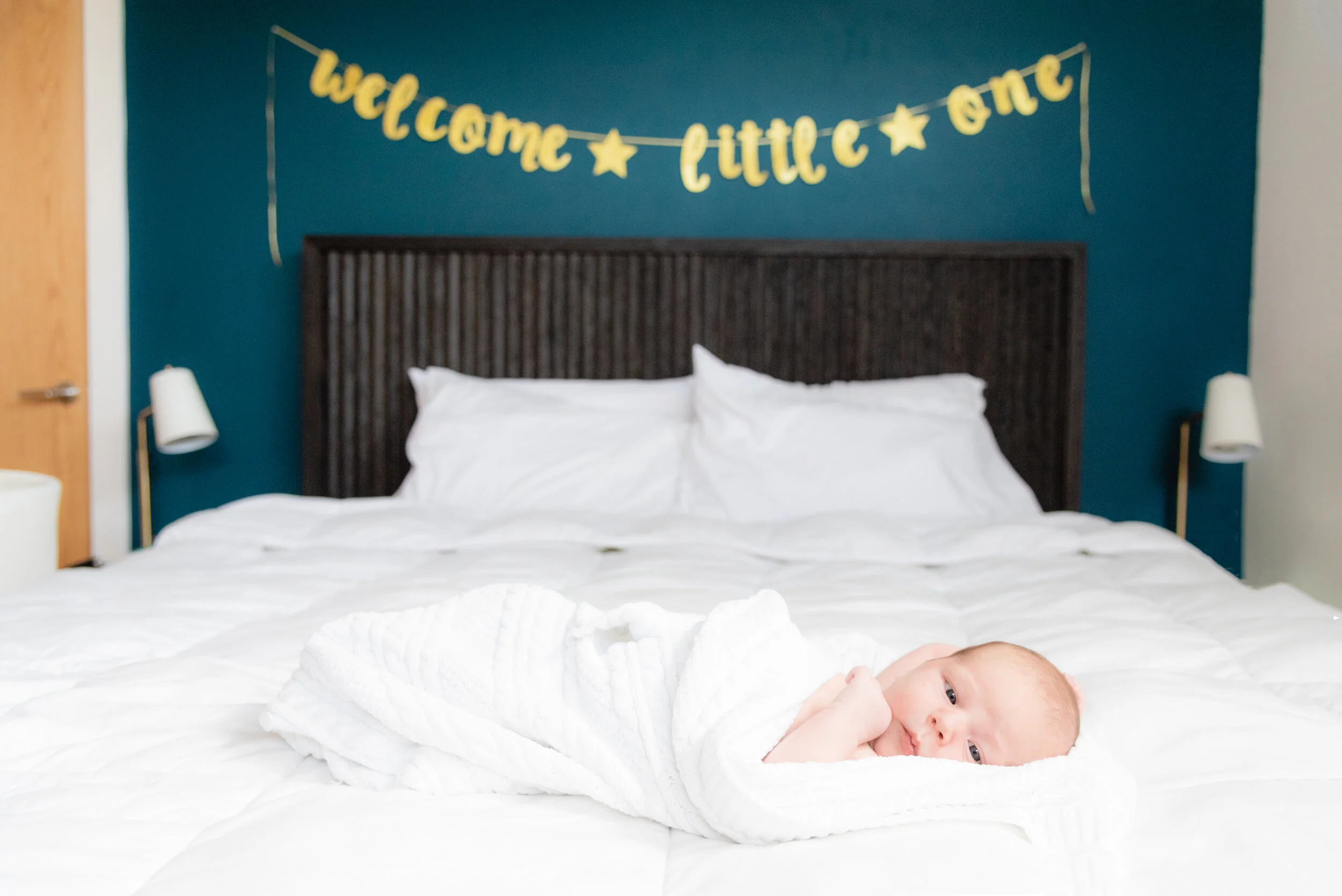 Seattle Newborn Photography: At home lifestyle session with Amanda, Shane and Stellan