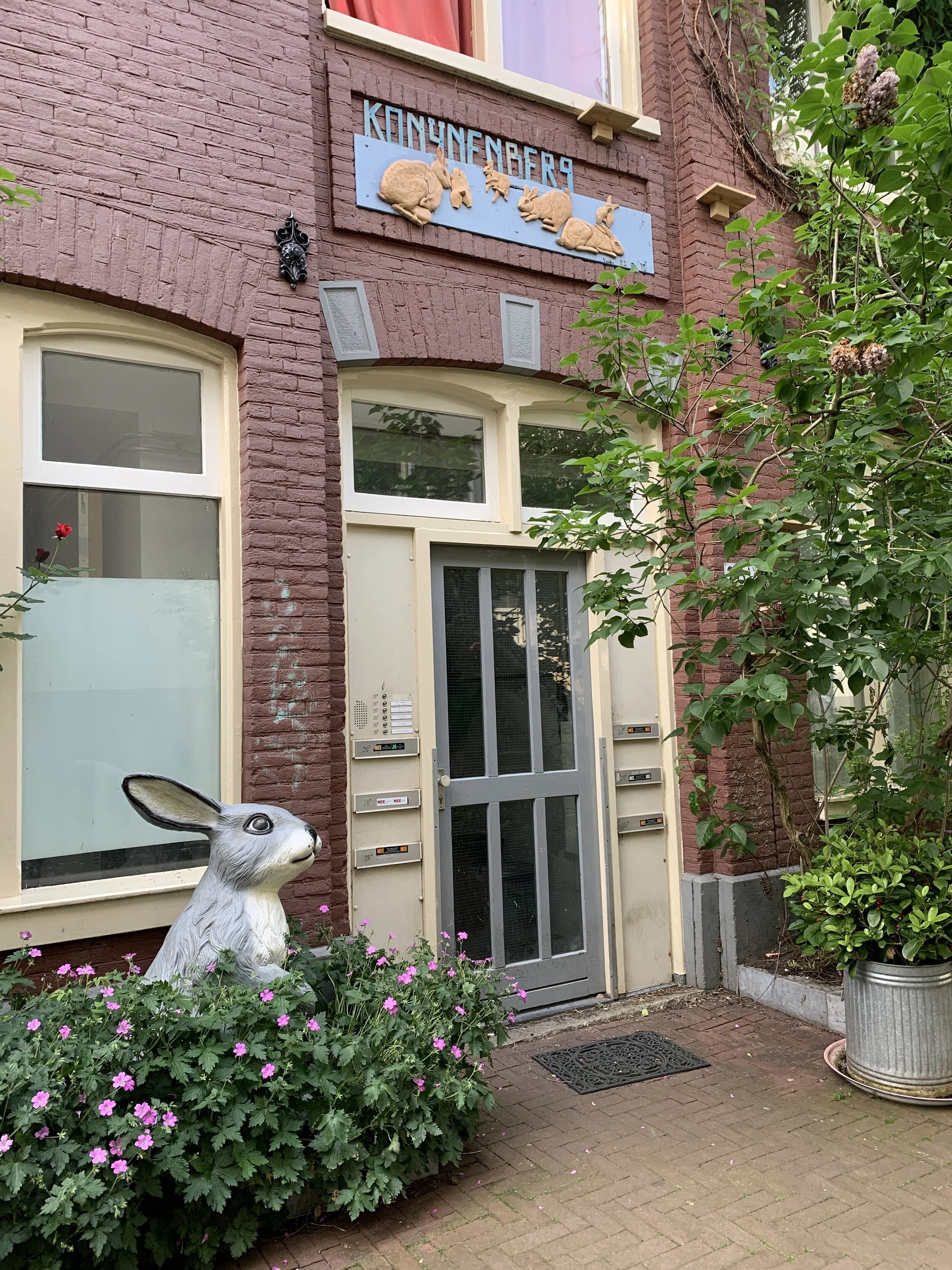 Dutch pop up gardens