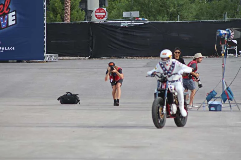 evel_3.jpg