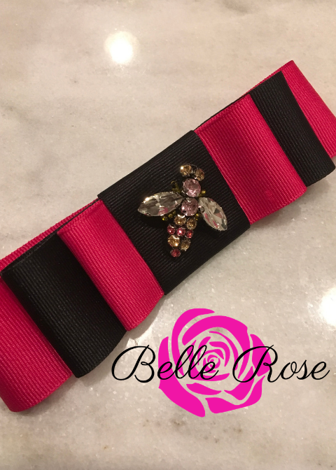 bee lapel.png
