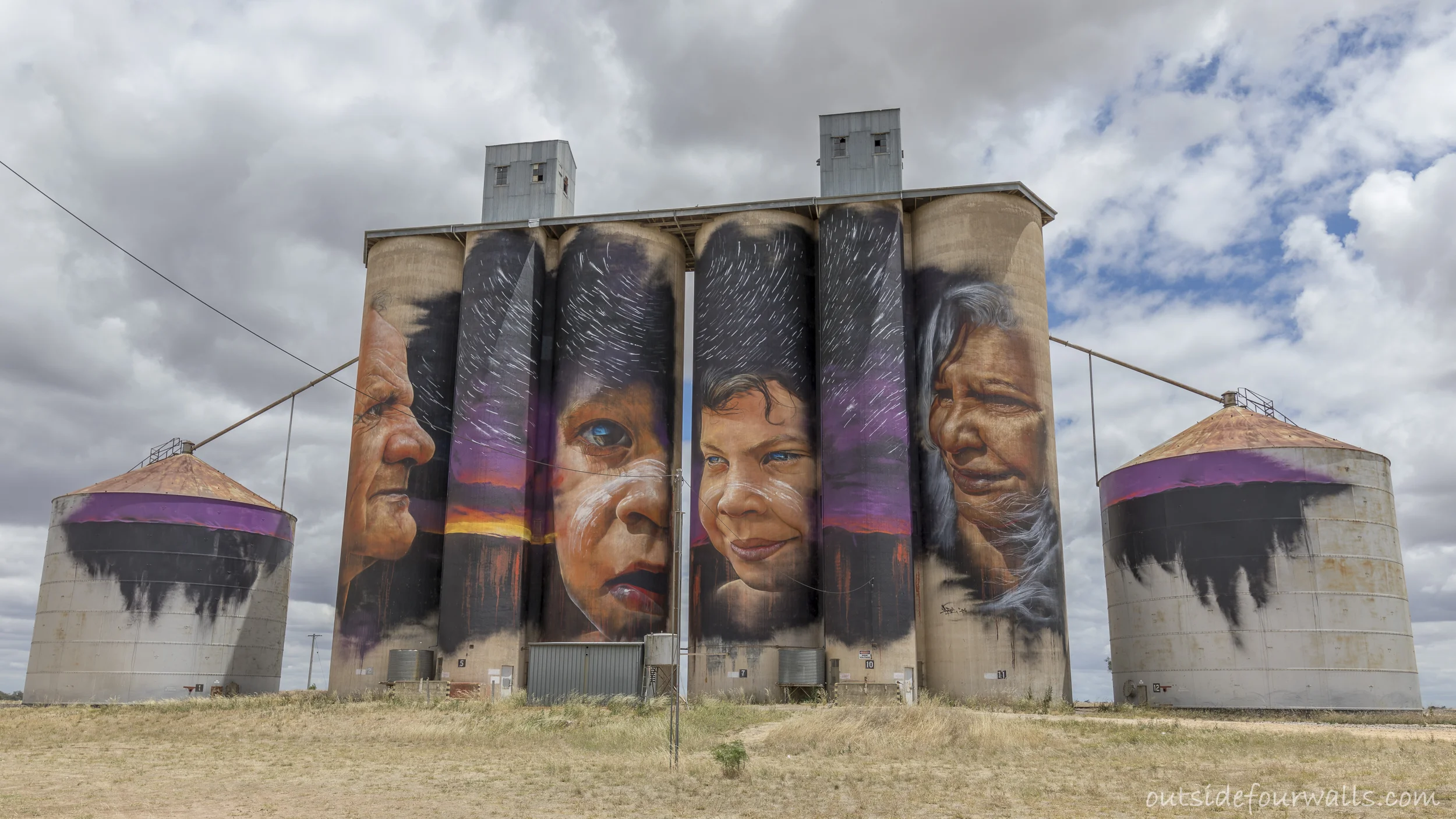 Silo art in Sheep Hills, Victoria
