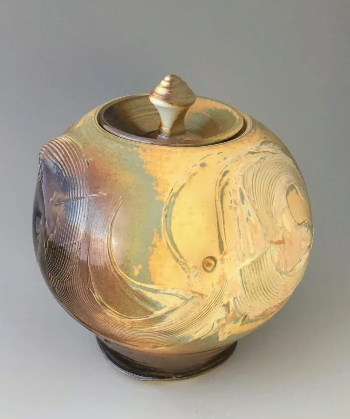 Small Stoneware jar.JPG