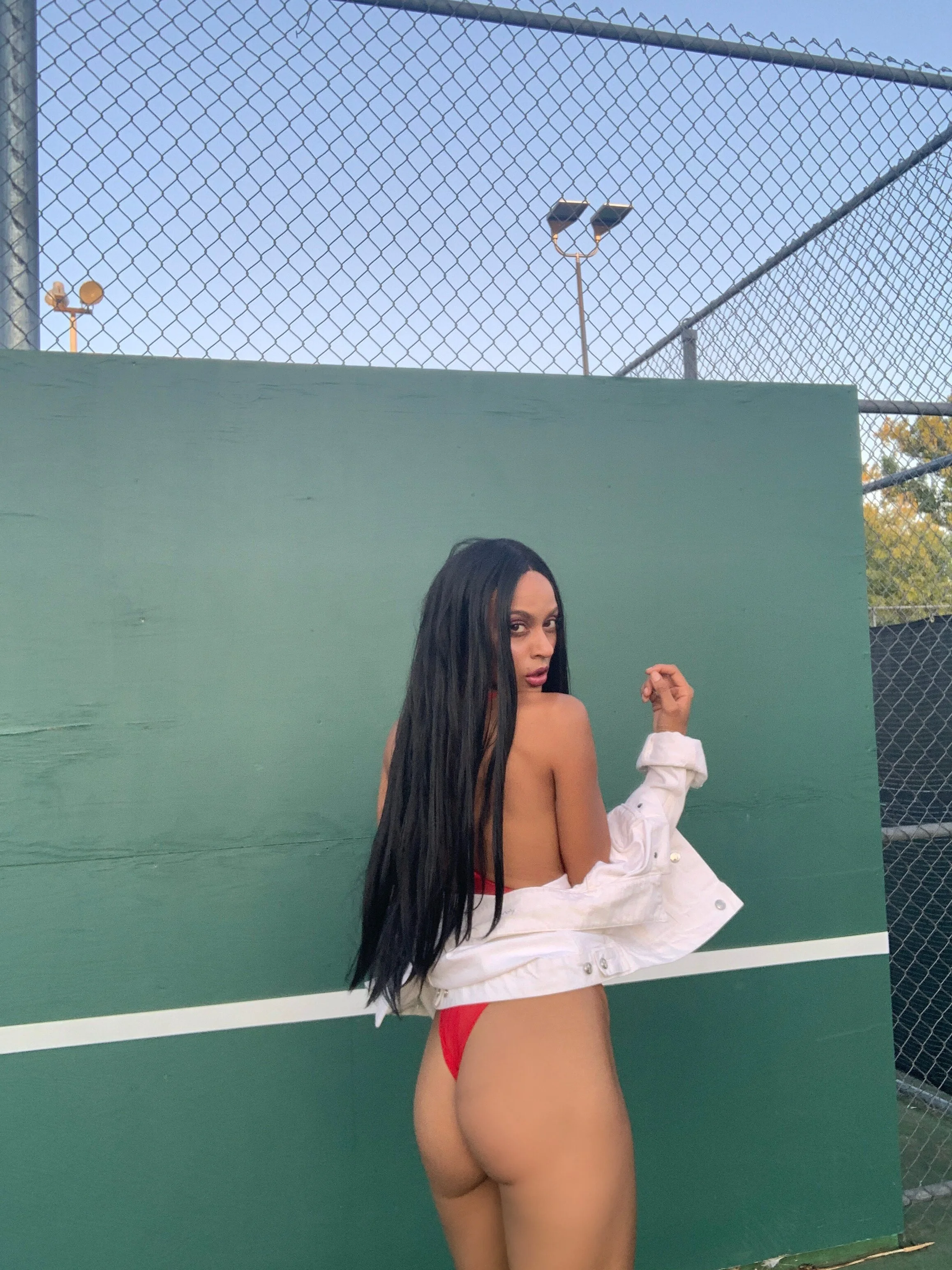Facetune_09-09-2019-19-45-47.jpg