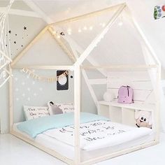 Kids Poster Bed