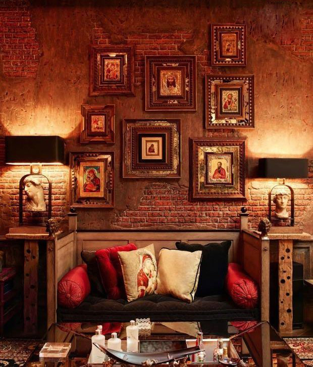 Shah Rukh Khan Home Interiors (2).jpg