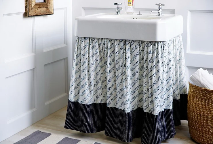 Creative Ways To Utilise Under-Sink Areas (6).jpg
