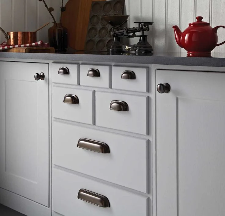 Knobs And Pulls (8).jpg