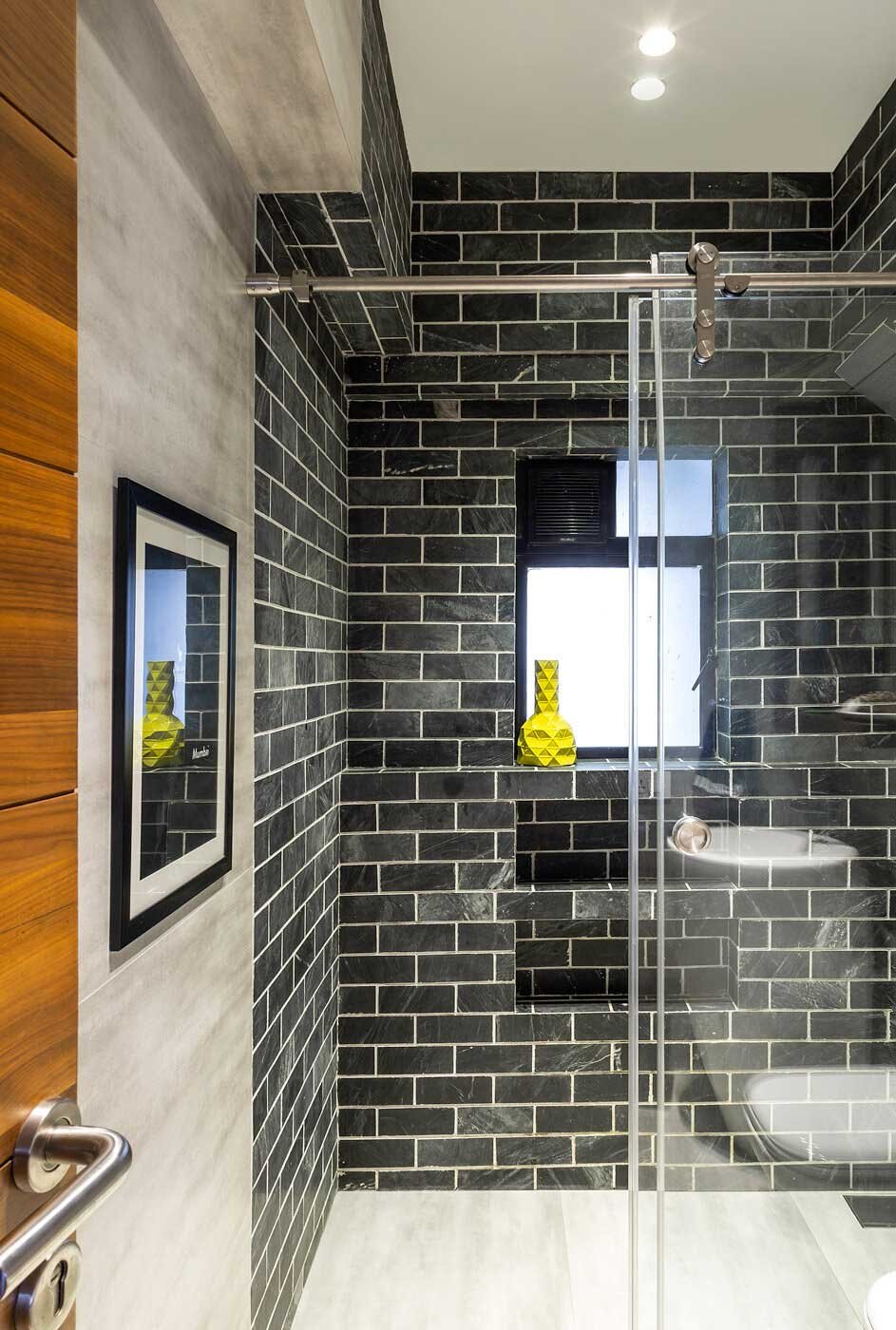 7 Simple Tips To Keep Tiles Clean And, How To Keep Black Bathroom Tiles Clean