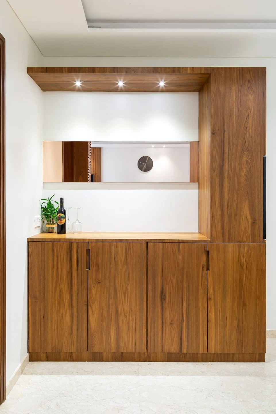 5 Wooden Cupboard Design Ideas to Glam up Your Bedroom Interior