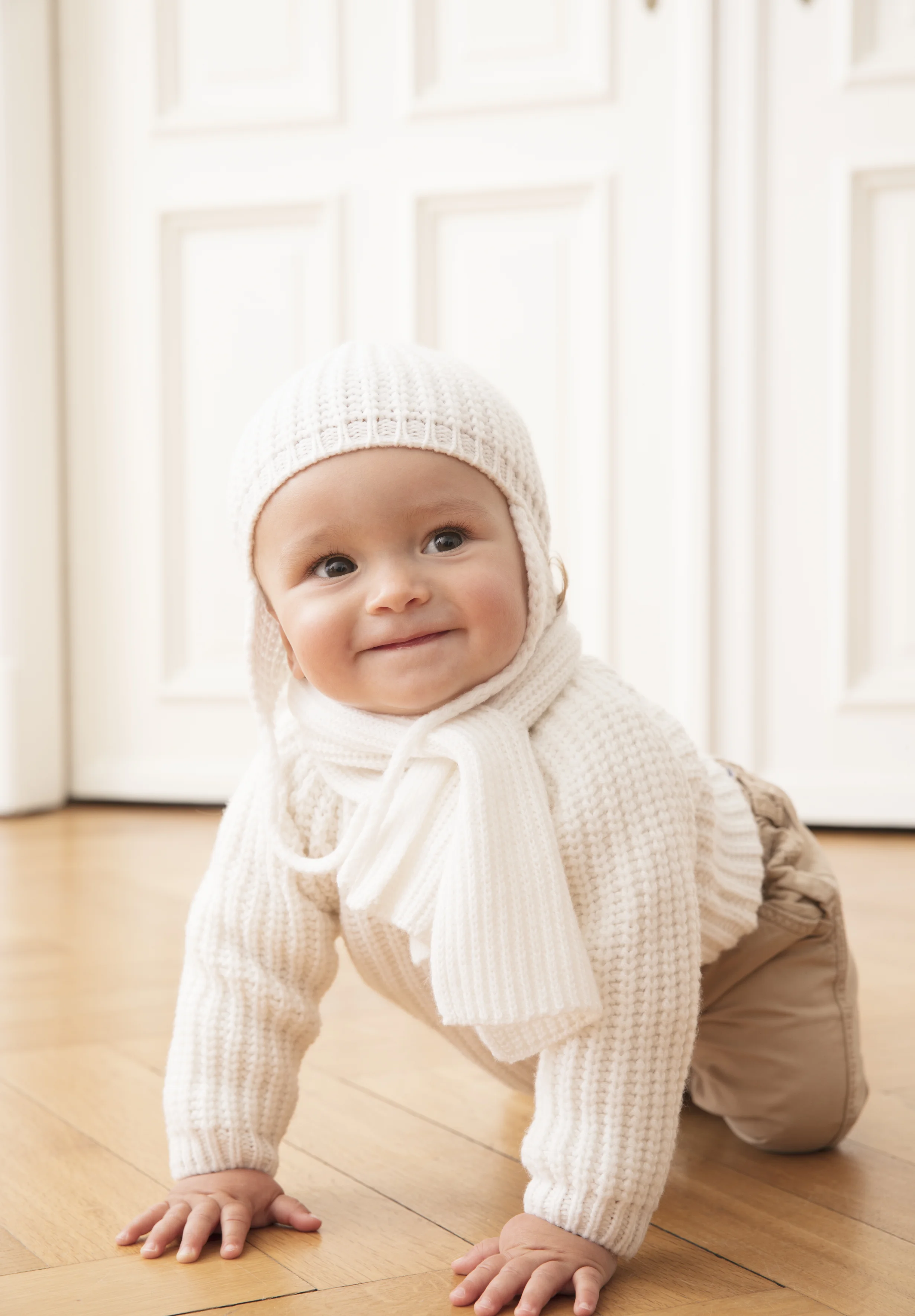 Iris von Arnim Bambini_ Sweater Mogli_Mütze Simba_Schal Bibo.jpg