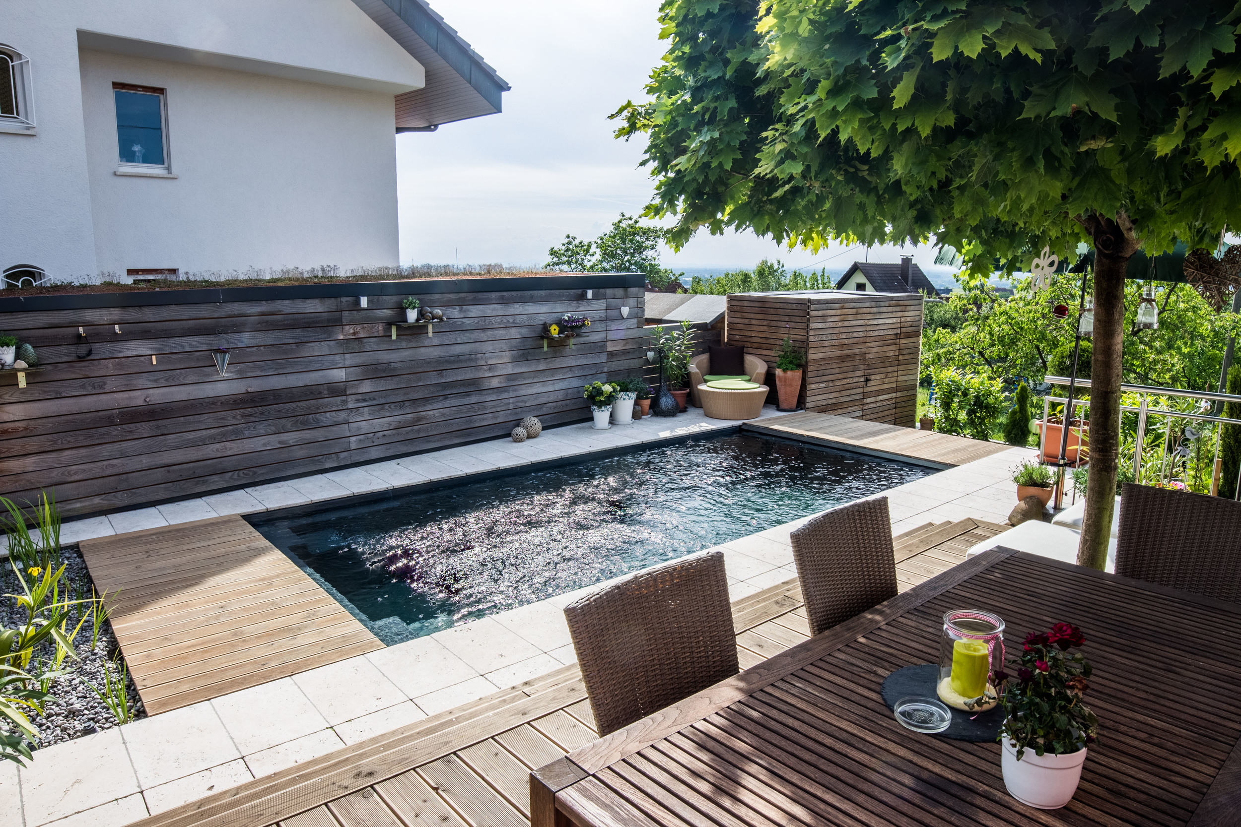 Neubau einer Poolanlage mit Terrasse, 2013