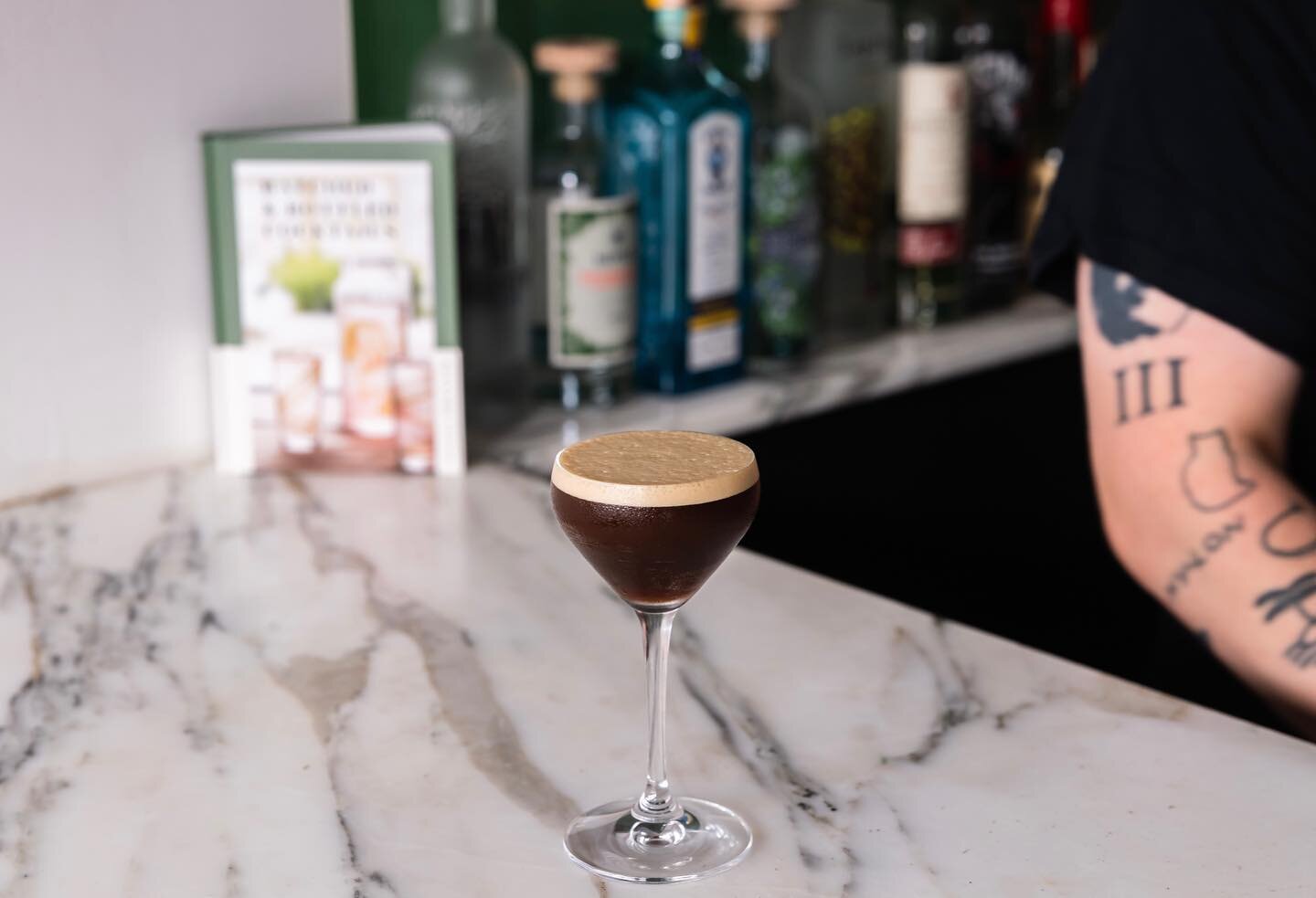 Espresso Martini 

Vodka - Coffee Concentrate - Salted Coffee Liqueur 

Shake it to wake it 

We do a strong hot brew with @dead_good_coffee 10:1 and steep for 20 mins to get a nice concentrate. 

For the liqueur we mix @merletspirits C2 coffee with 