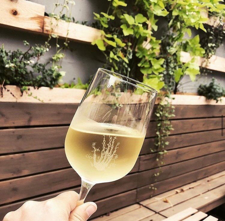 🌟 Making your Sunday special&hellip; Happy hour all day, Open 1-7.  Escape the heat, come wine with us 🥂!
.
.
#sundayfunday #cincyhappyhour #cincywine #overtherhine #cincygram #findlaymarket