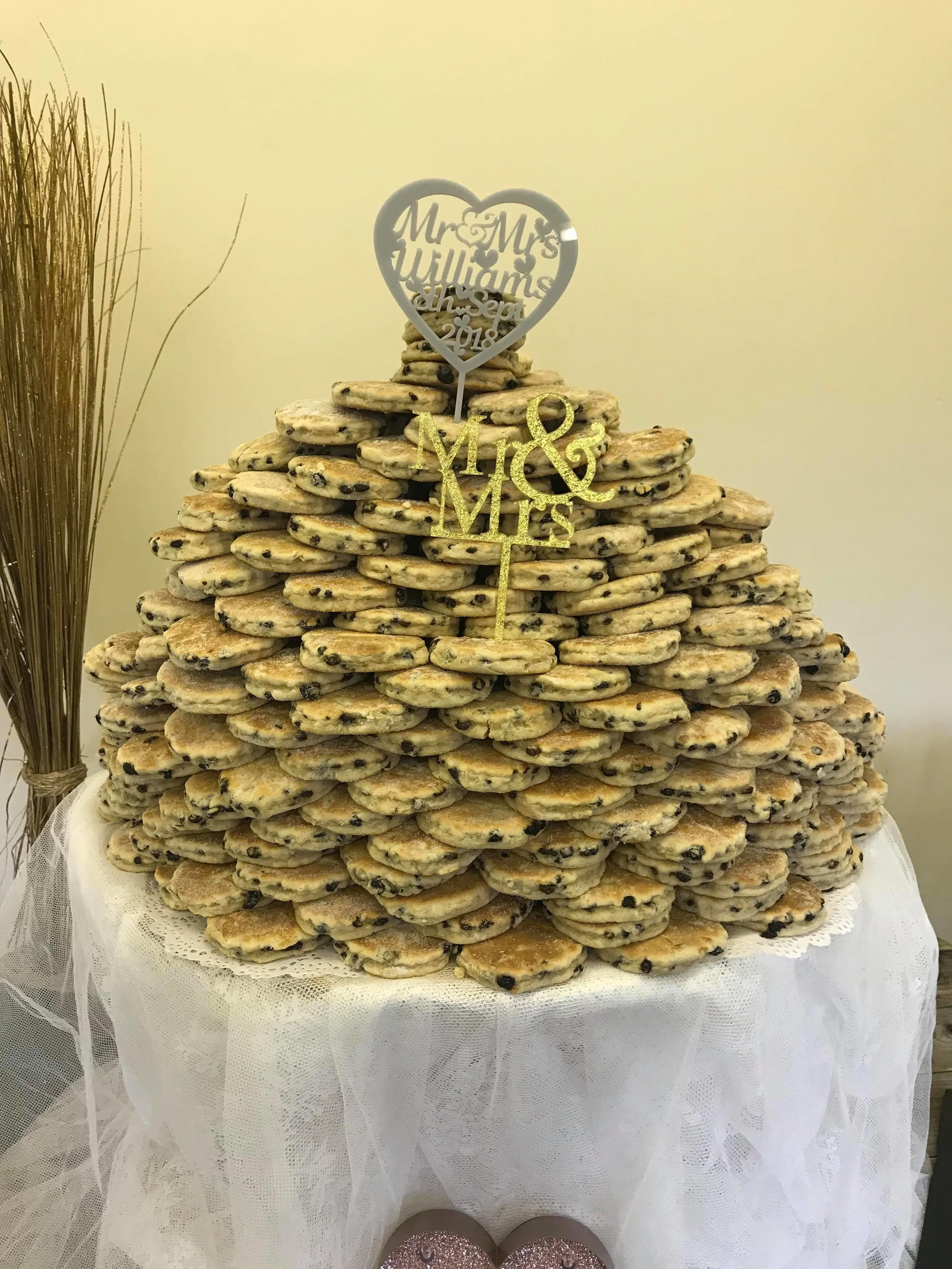 I just want to say a big thank you to all. This is what a 300 welsh cake wedding cake looks like and everyone loved it!