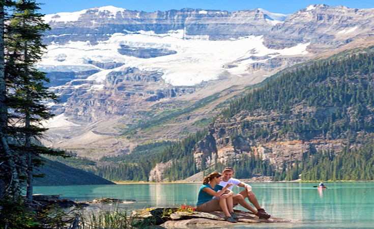 Canadian Getaway Live Auction Item Opening Bid $5,000